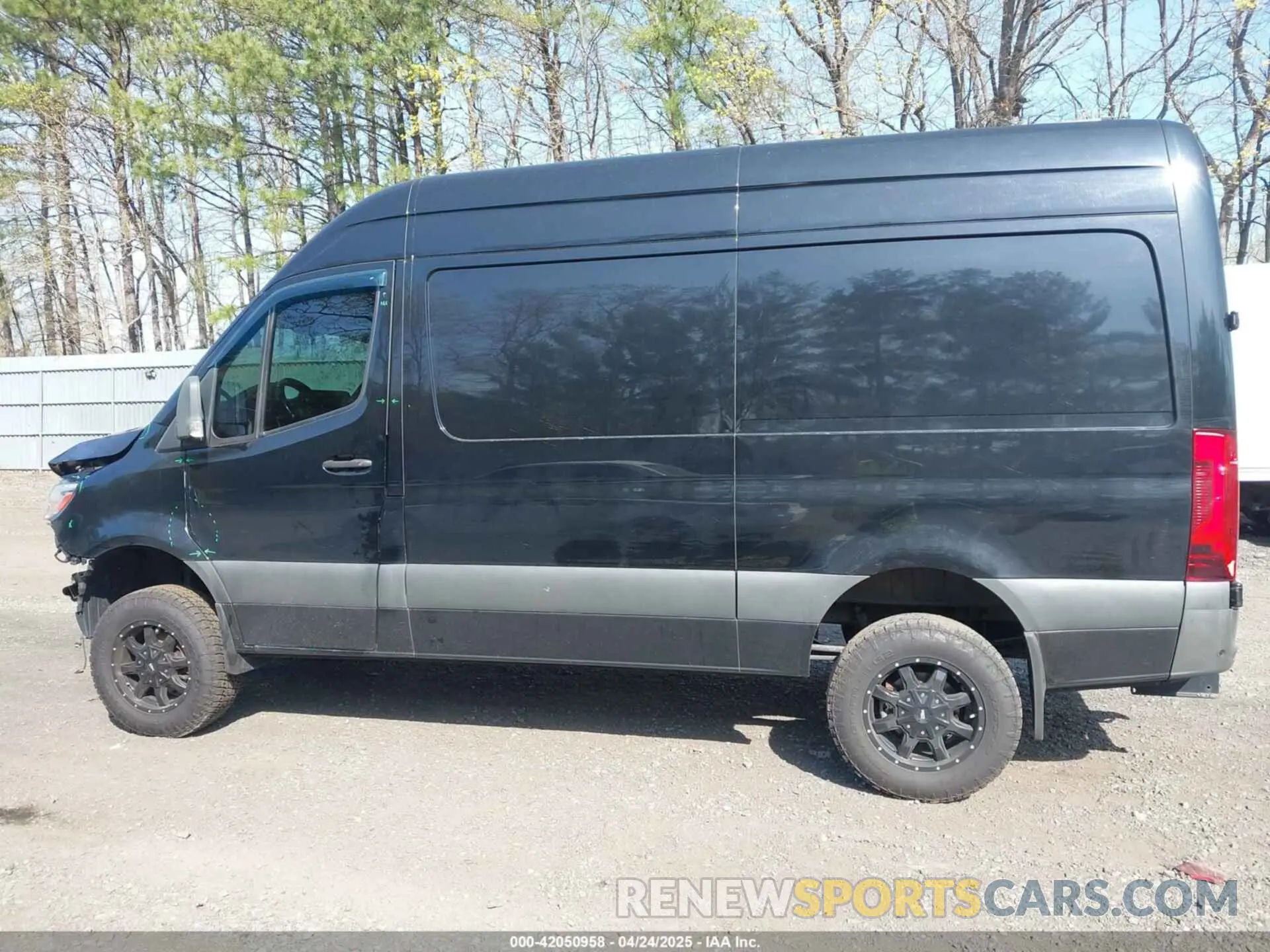 14 Photograph of a damaged car W1W4EBVY0KT016931 MERCEDES-BENZ SPRINTER 2500 2019