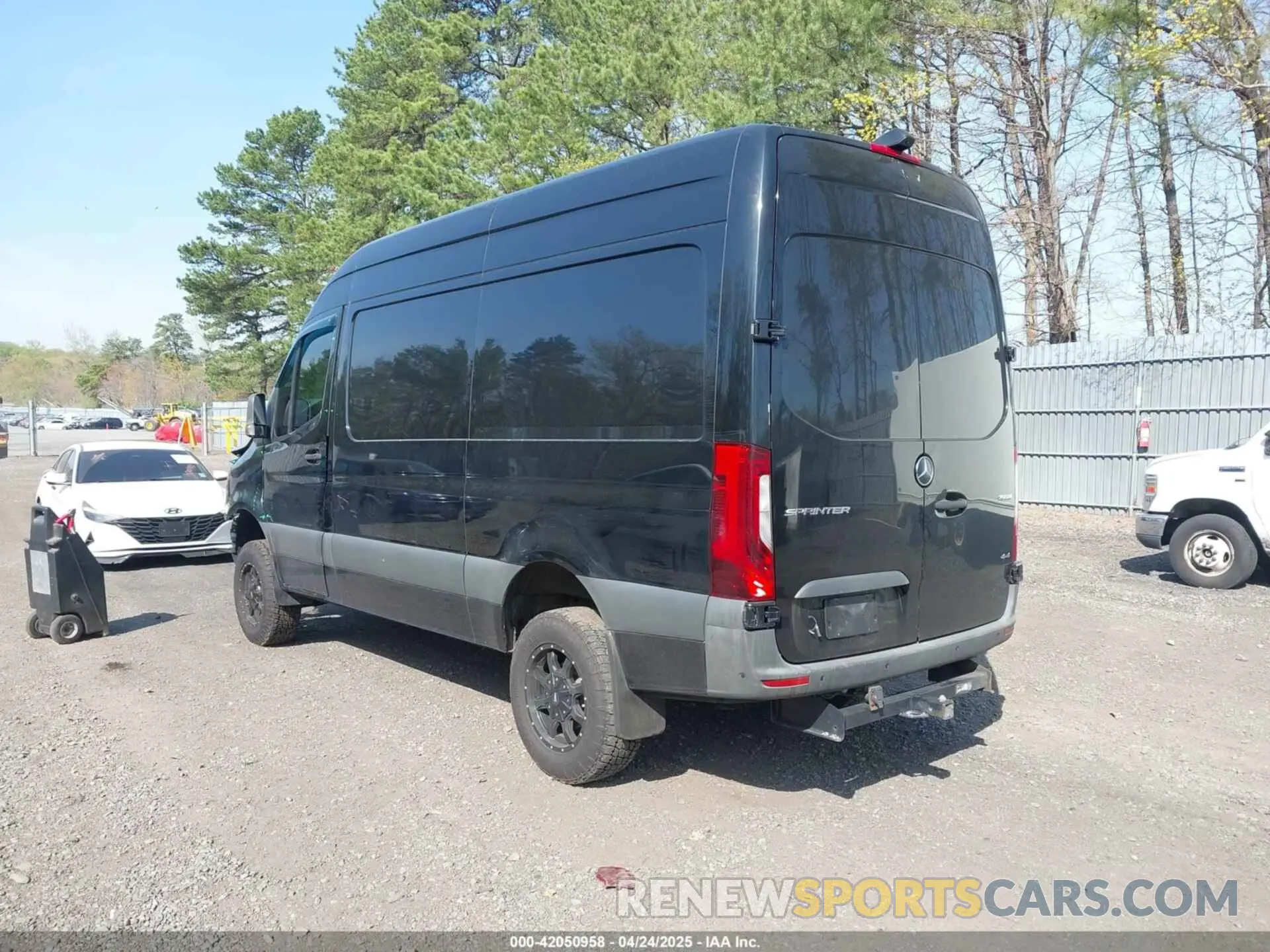 3 Photograph of a damaged car W1W4EBVY0KT016931 MERCEDES-BENZ SPRINTER 2500 2019