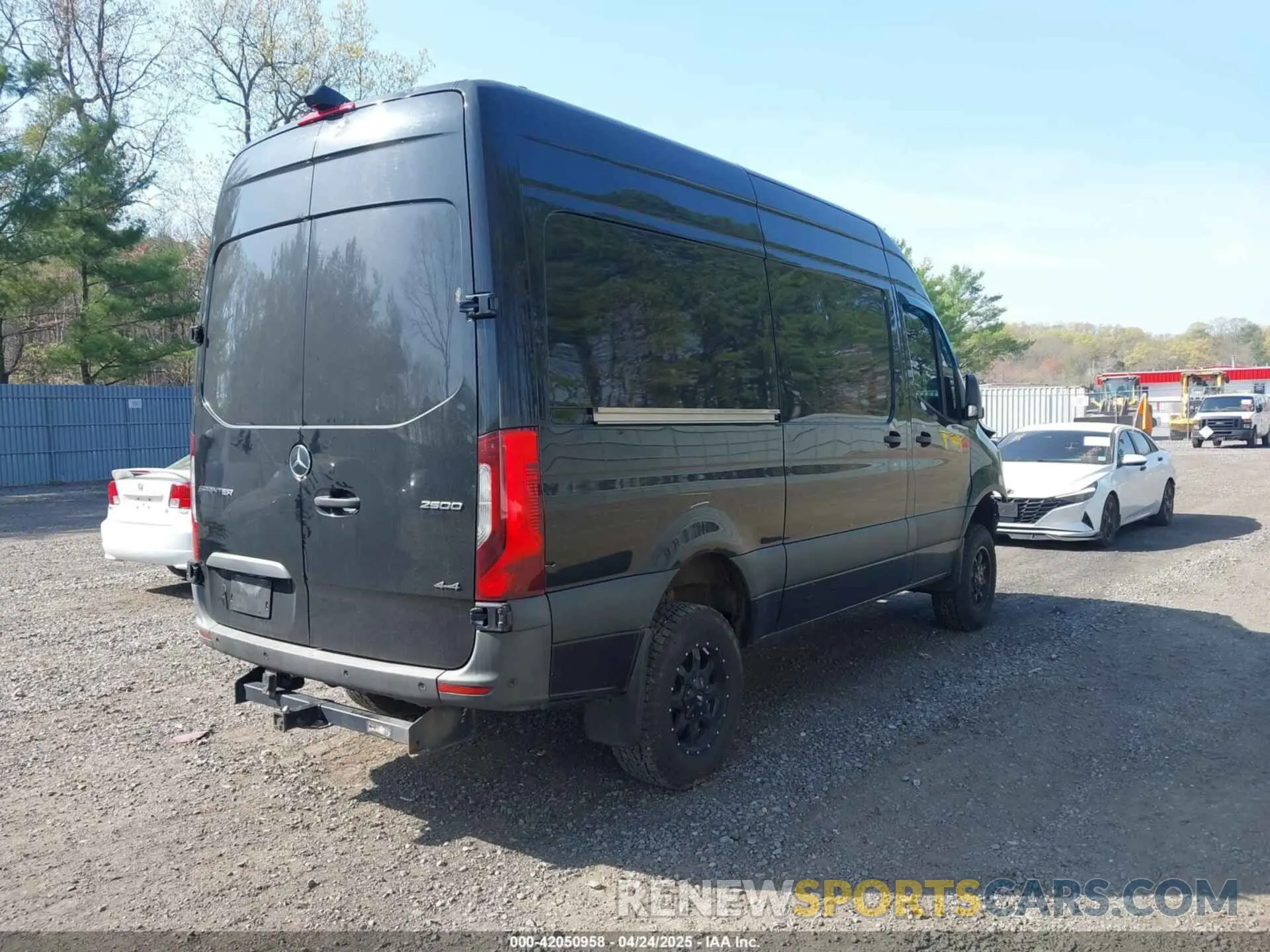 4 Photograph of a damaged car W1W4EBVY0KT016931 MERCEDES-BENZ SPRINTER 2500 2019
