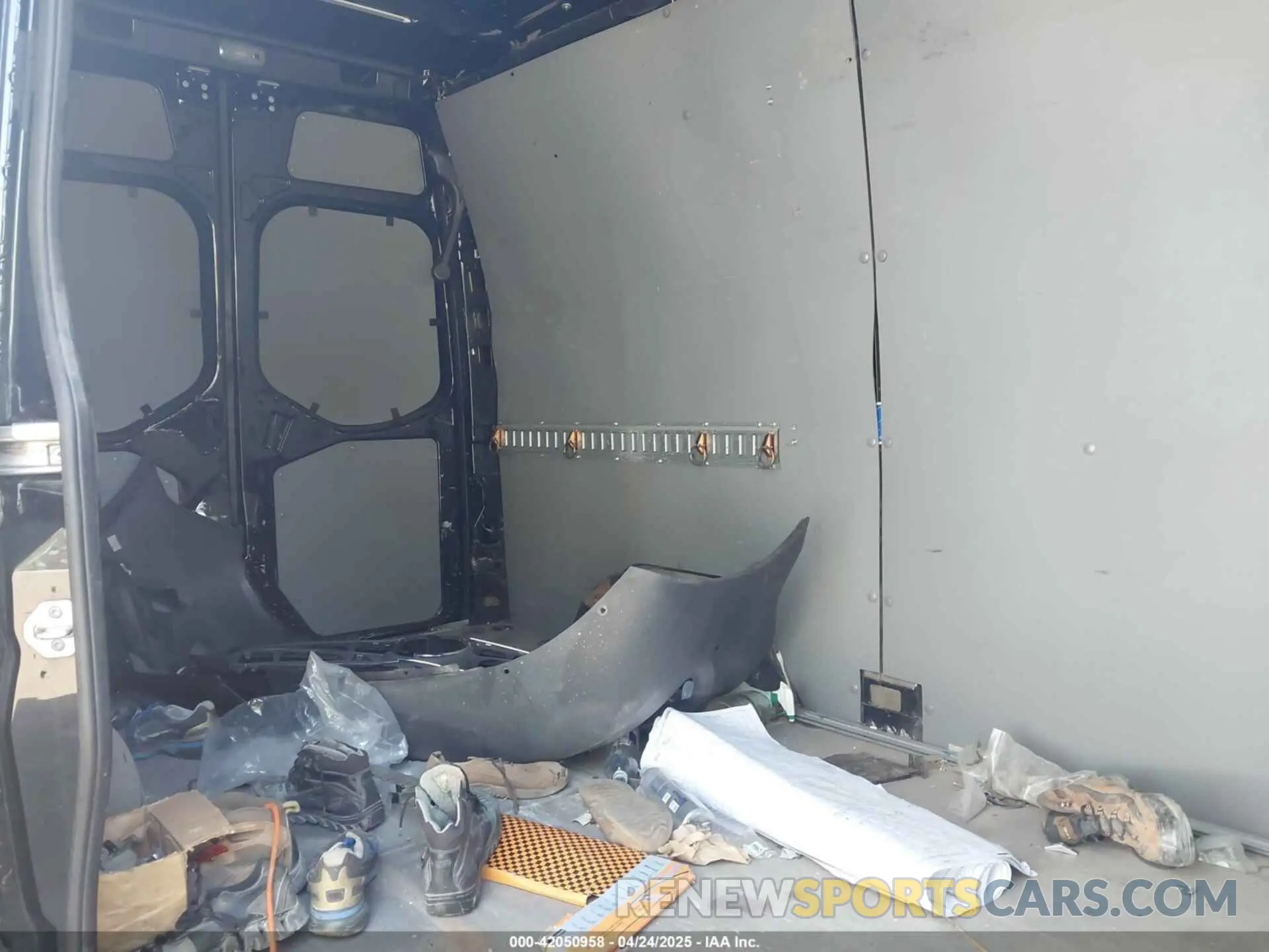 8 Photograph of a damaged car W1W4EBVY0KT016931 MERCEDES-BENZ SPRINTER 2500 2019
