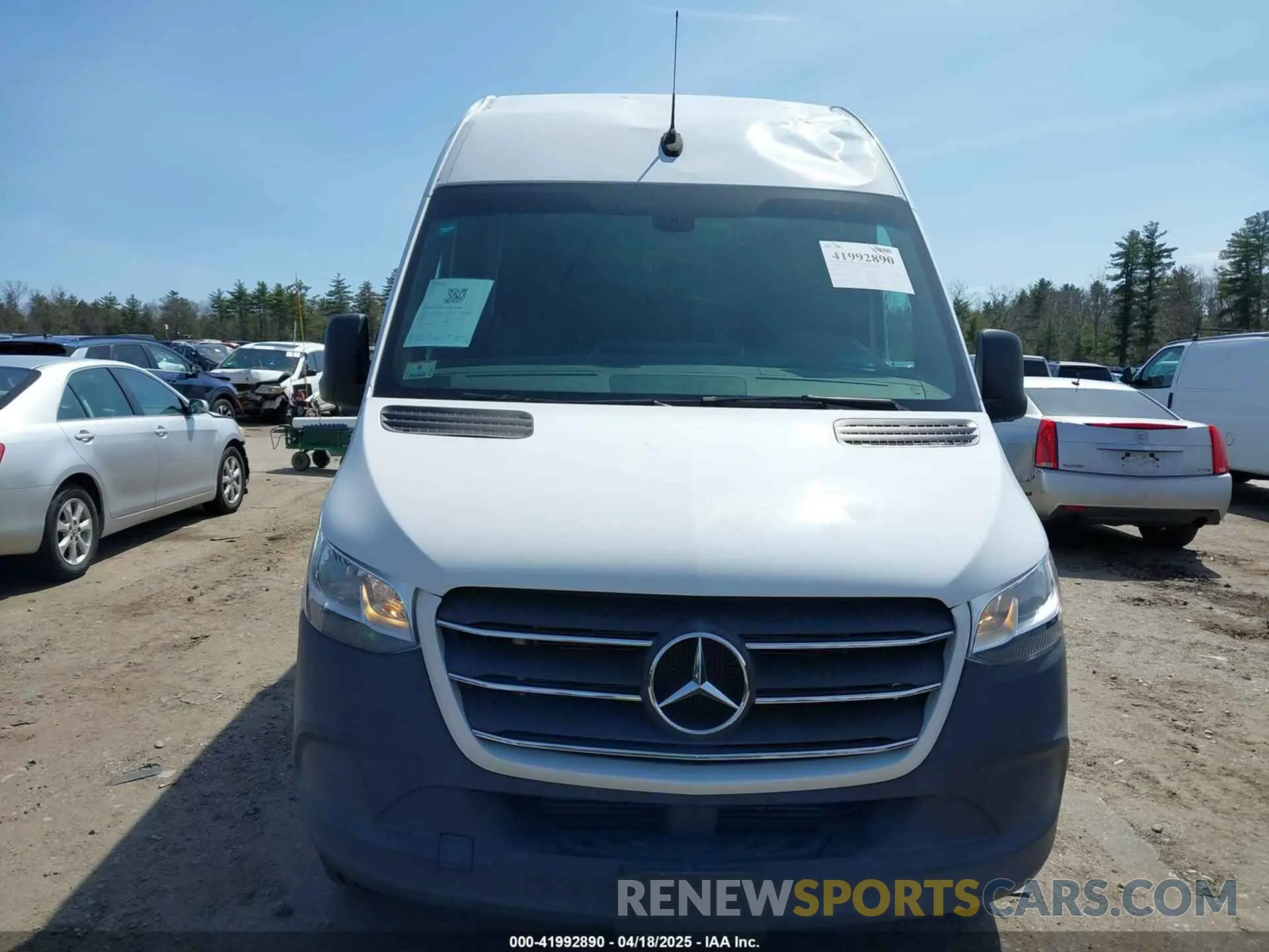 12 Photograph of a damaged car WD3PF0CD4KT003734 MERCEDES-BENZ SPRINTER 2500 2019