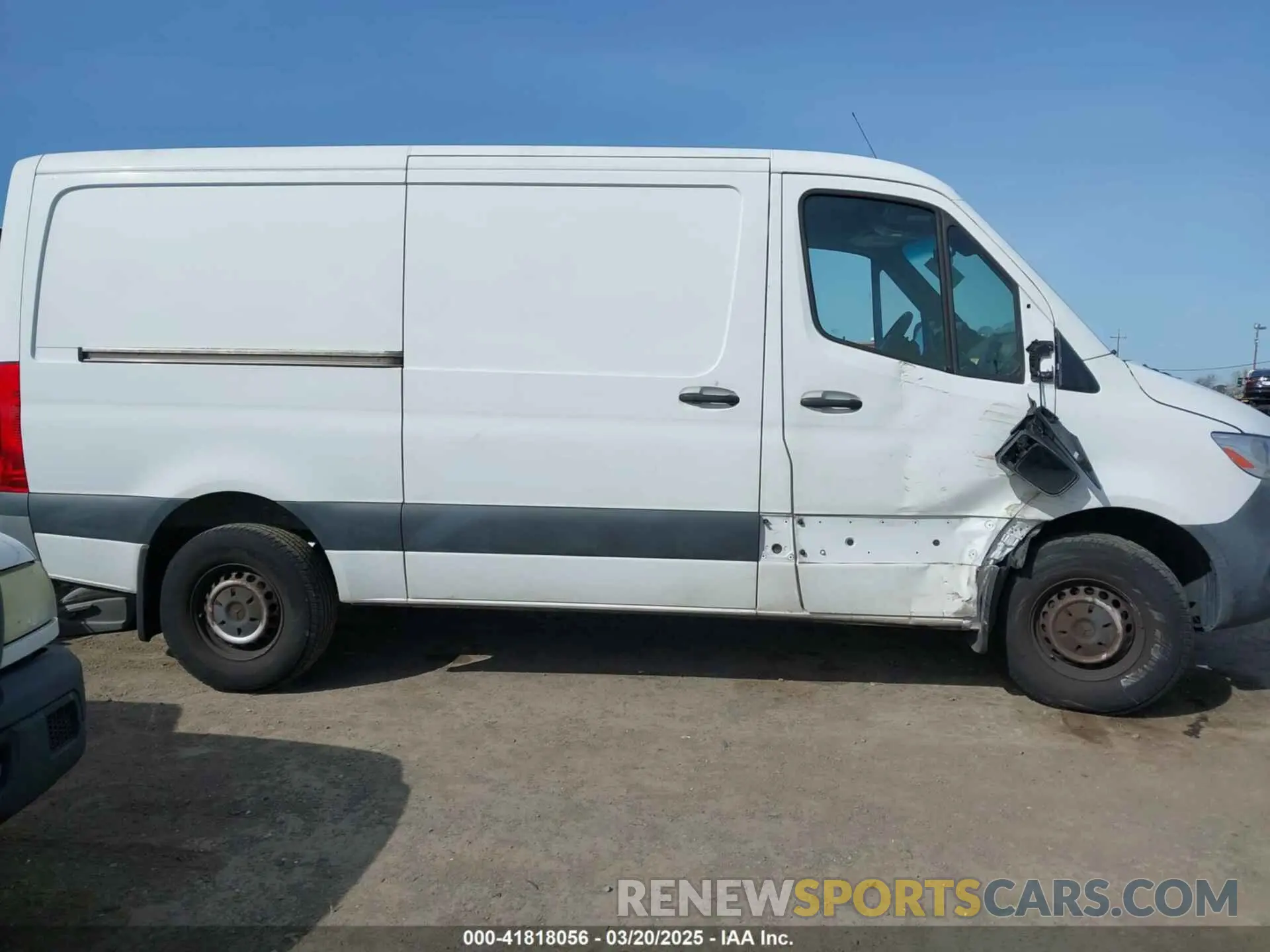 13 Photograph of a damaged car WD3PF0CD6KP024187 MERCEDES-BENZ SPRINTER 2500 2019