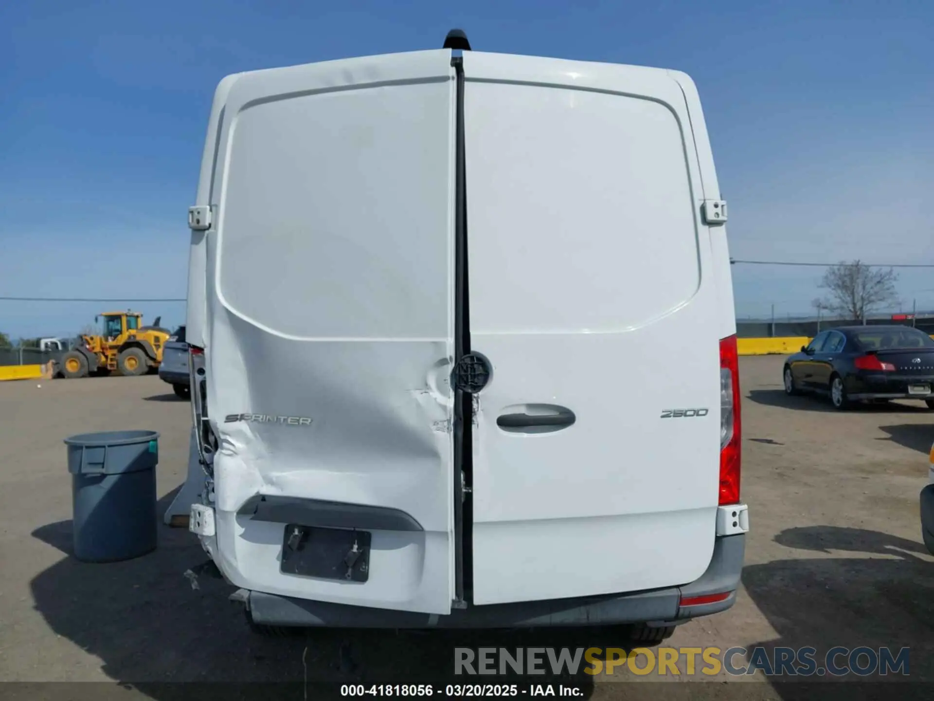 16 Photograph of a damaged car WD3PF0CD6KP024187 MERCEDES-BENZ SPRINTER 2500 2019