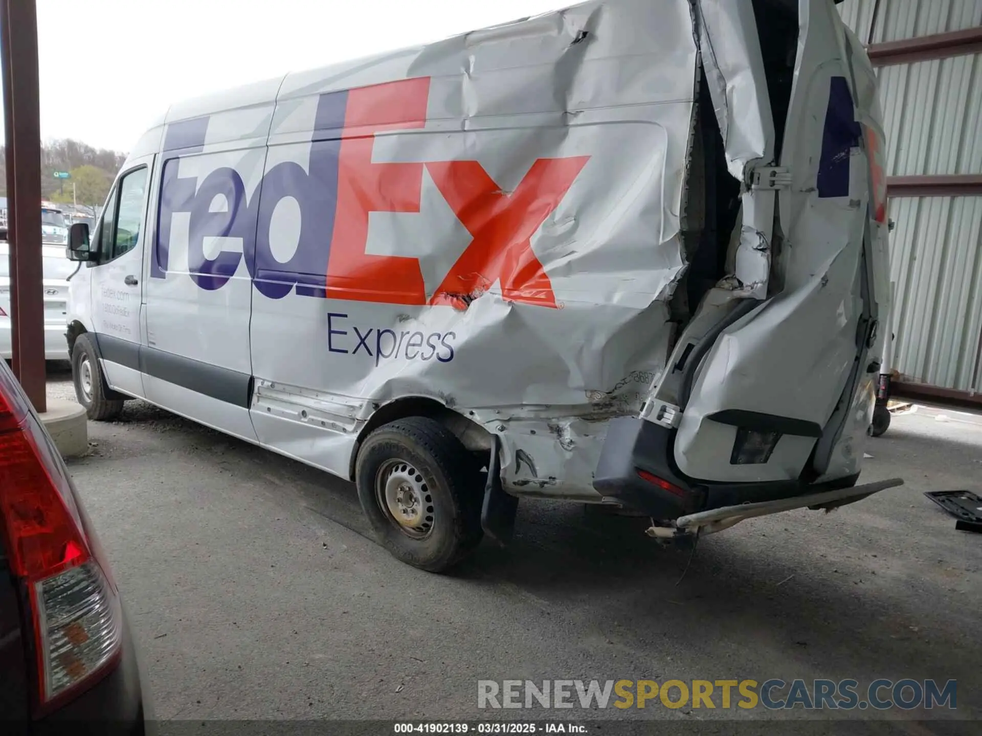 3 Photograph of a damaged car WD3PF1CD7KP105950 MERCEDES-BENZ SPRINTER 2500 2019