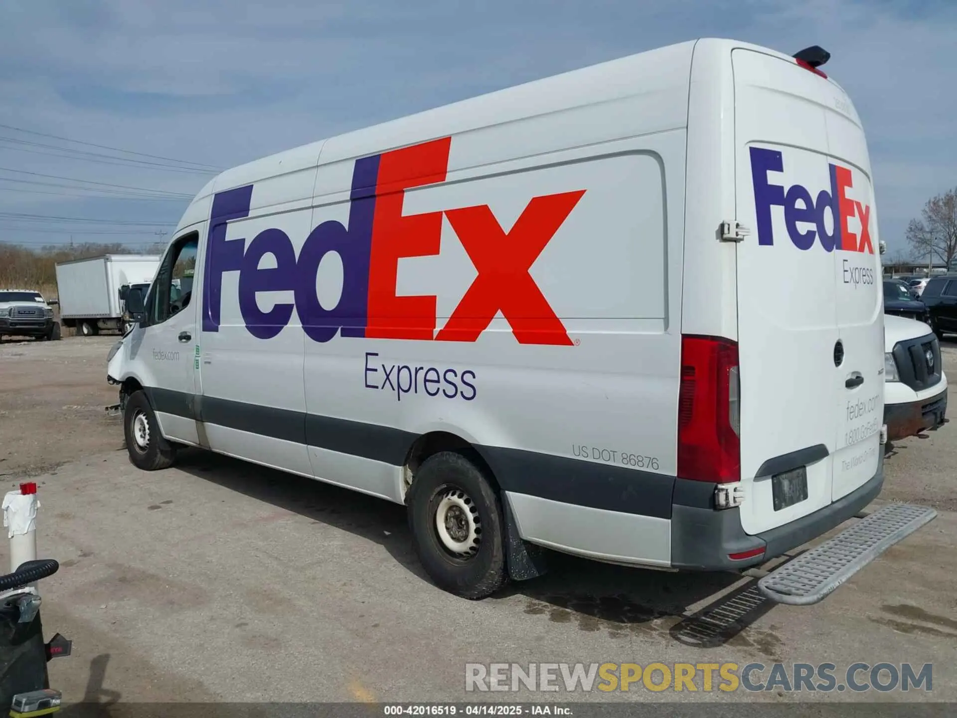 3 Photograph of a damaged car WD3PF1CDXKP059272 MERCEDES-BENZ SPRINTER 2500 2019