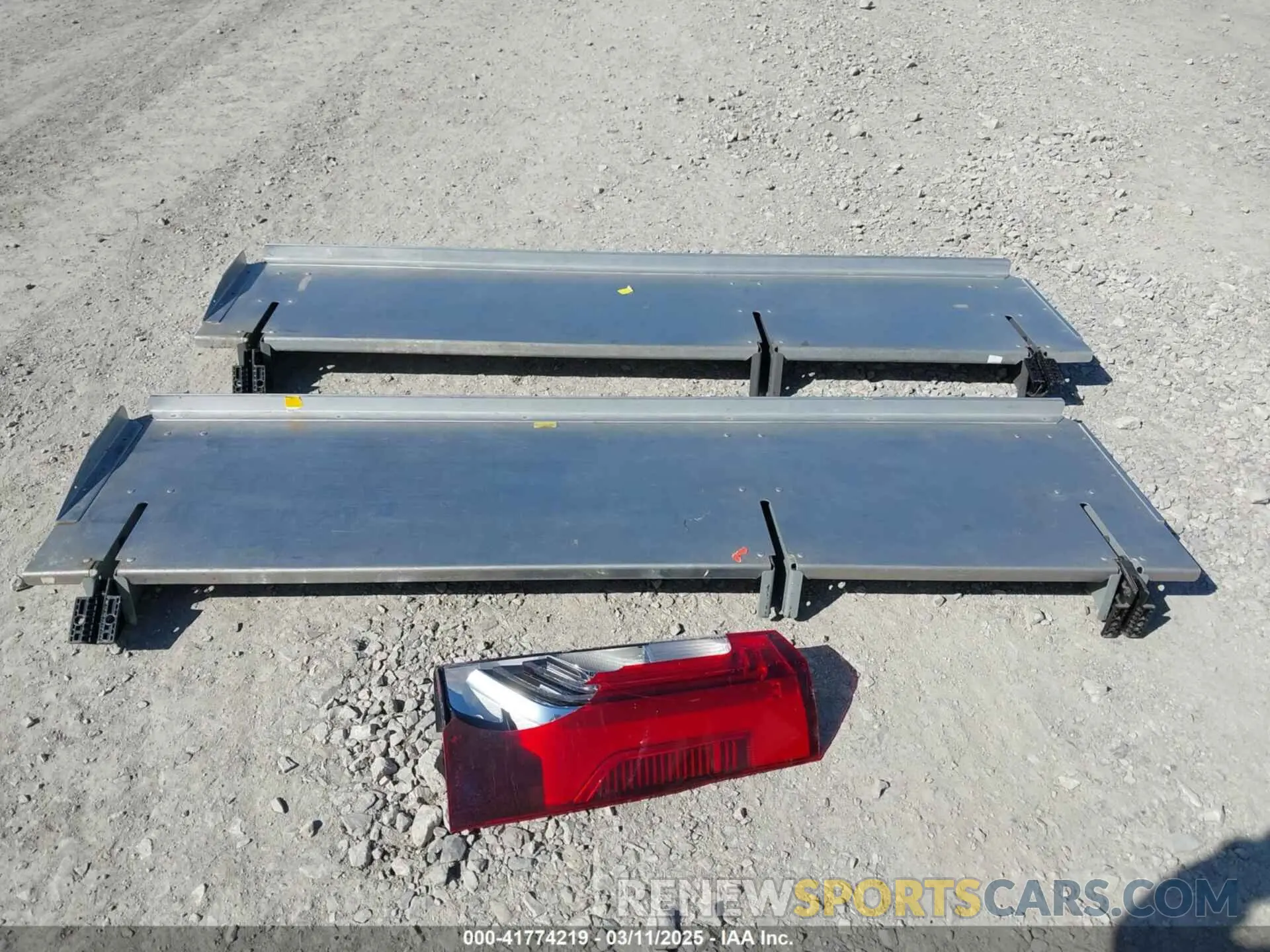 12 Photograph of a damaged car WD3PF1CDXKP148405 MERCEDES-BENZ SPRINTER 2500 2019