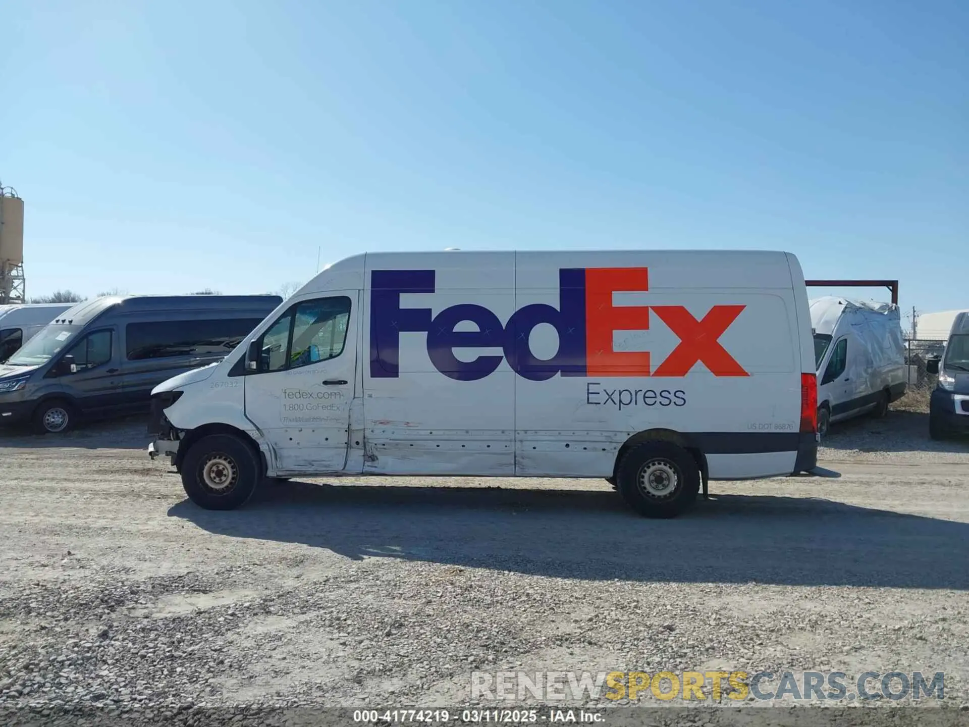 15 Photograph of a damaged car WD3PF1CDXKP148405 MERCEDES-BENZ SPRINTER 2500 2019