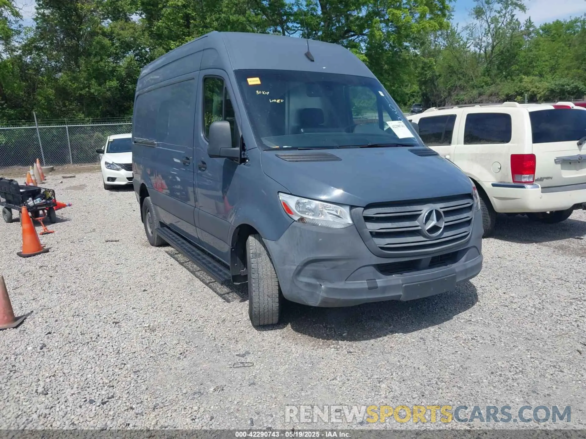 1 Photograph of a damaged car WD4PF0CD0KP103950 MERCEDES-BENZ SPRINTER 2500 2019