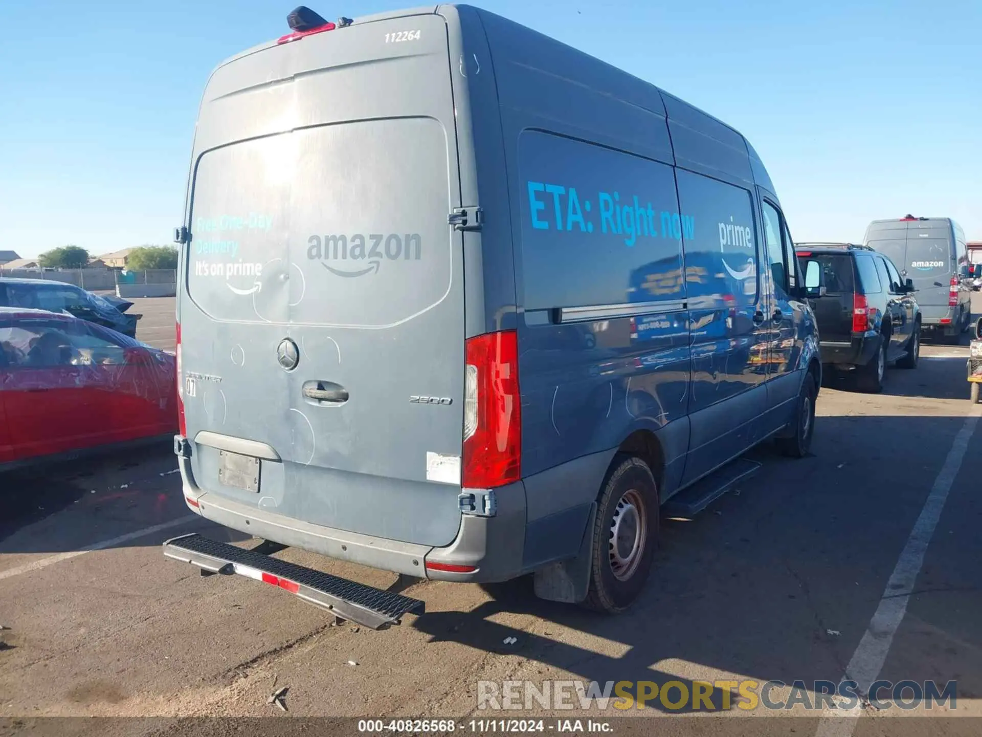 4 Photograph of a damaged car WD4PF0CD1KT004741 MERCEDES-BENZ SPRINTER 2500 2019