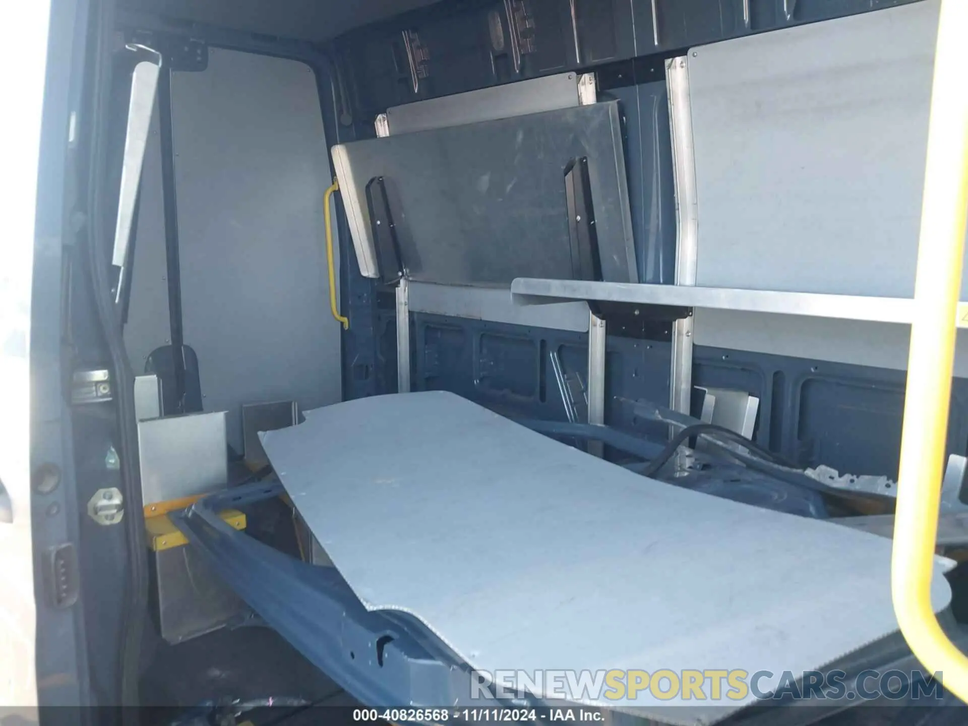 8 Photograph of a damaged car WD4PF0CD1KT004741 MERCEDES-BENZ SPRINTER 2500 2019