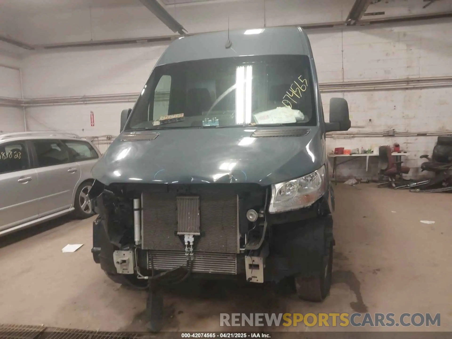 12 Photograph of a damaged car WD4PF0CD1KT004884 MERCEDES-BENZ SPRINTER 2500 2019
