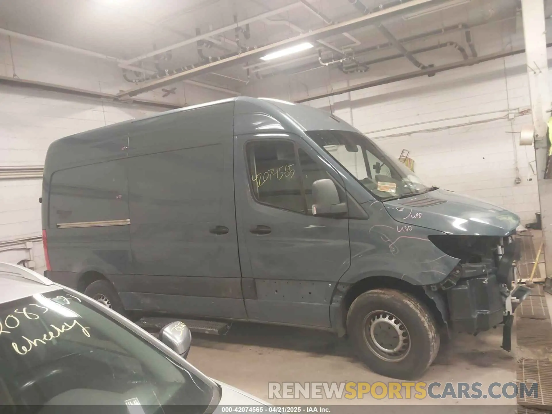 13 Photograph of a damaged car WD4PF0CD1KT004884 MERCEDES-BENZ SPRINTER 2500 2019