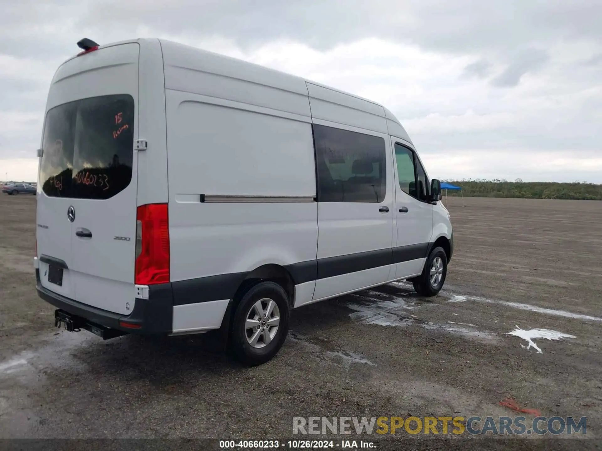 4 Photograph of a damaged car WD4PF0CD2KP042004 MERCEDES-BENZ SPRINTER 2500 2019