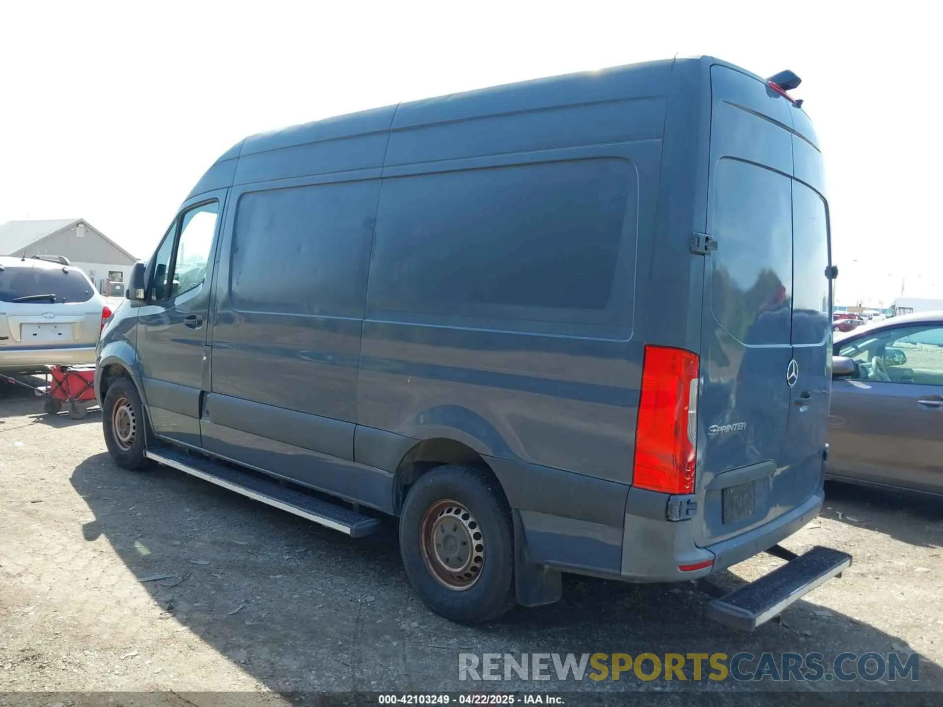 3 Photograph of a damaged car WD4PF0CD6KP044032 MERCEDES-BENZ SPRINTER 2500 2019