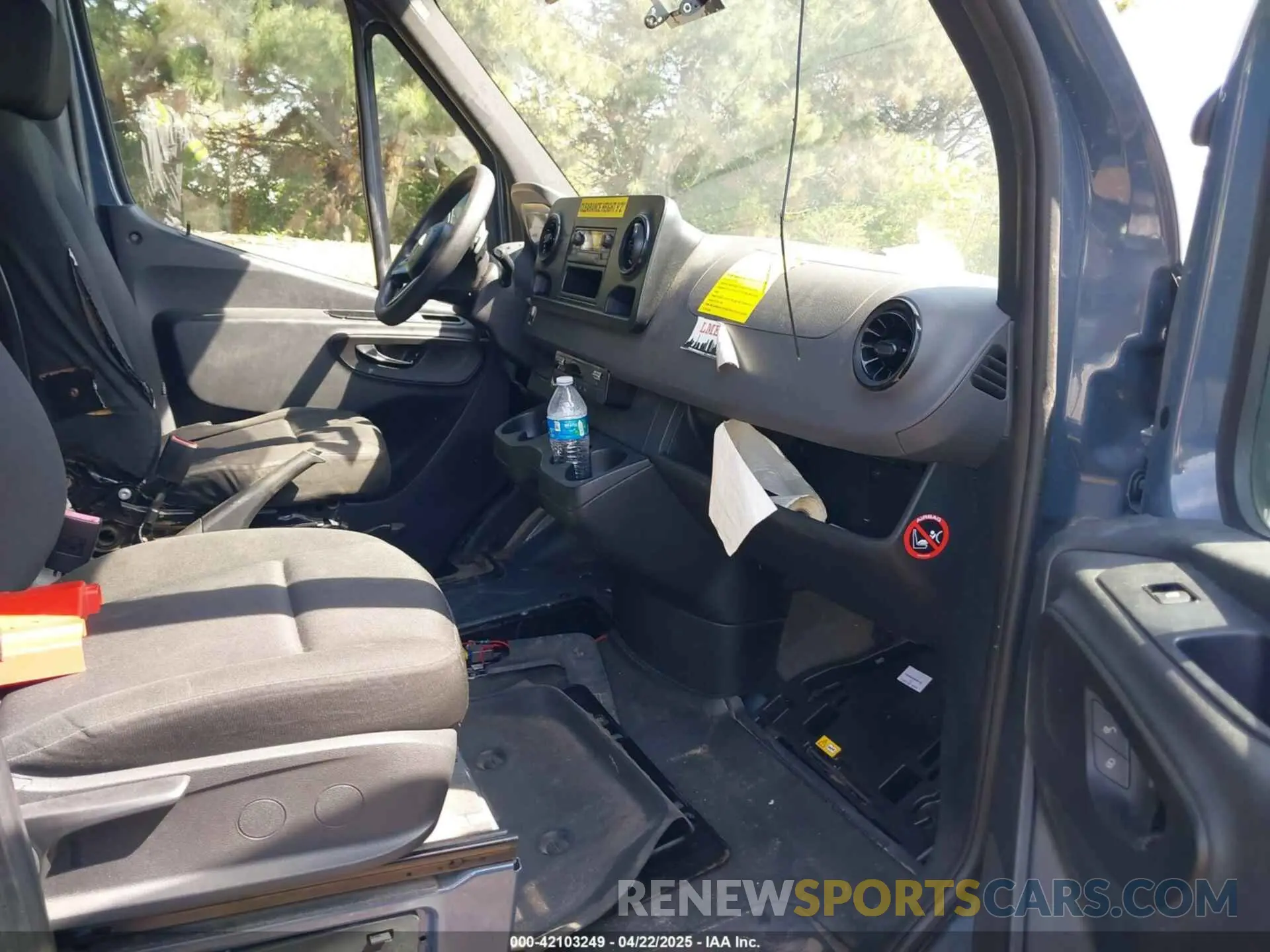 5 Photograph of a damaged car WD4PF0CD6KP044032 MERCEDES-BENZ SPRINTER 2500 2019