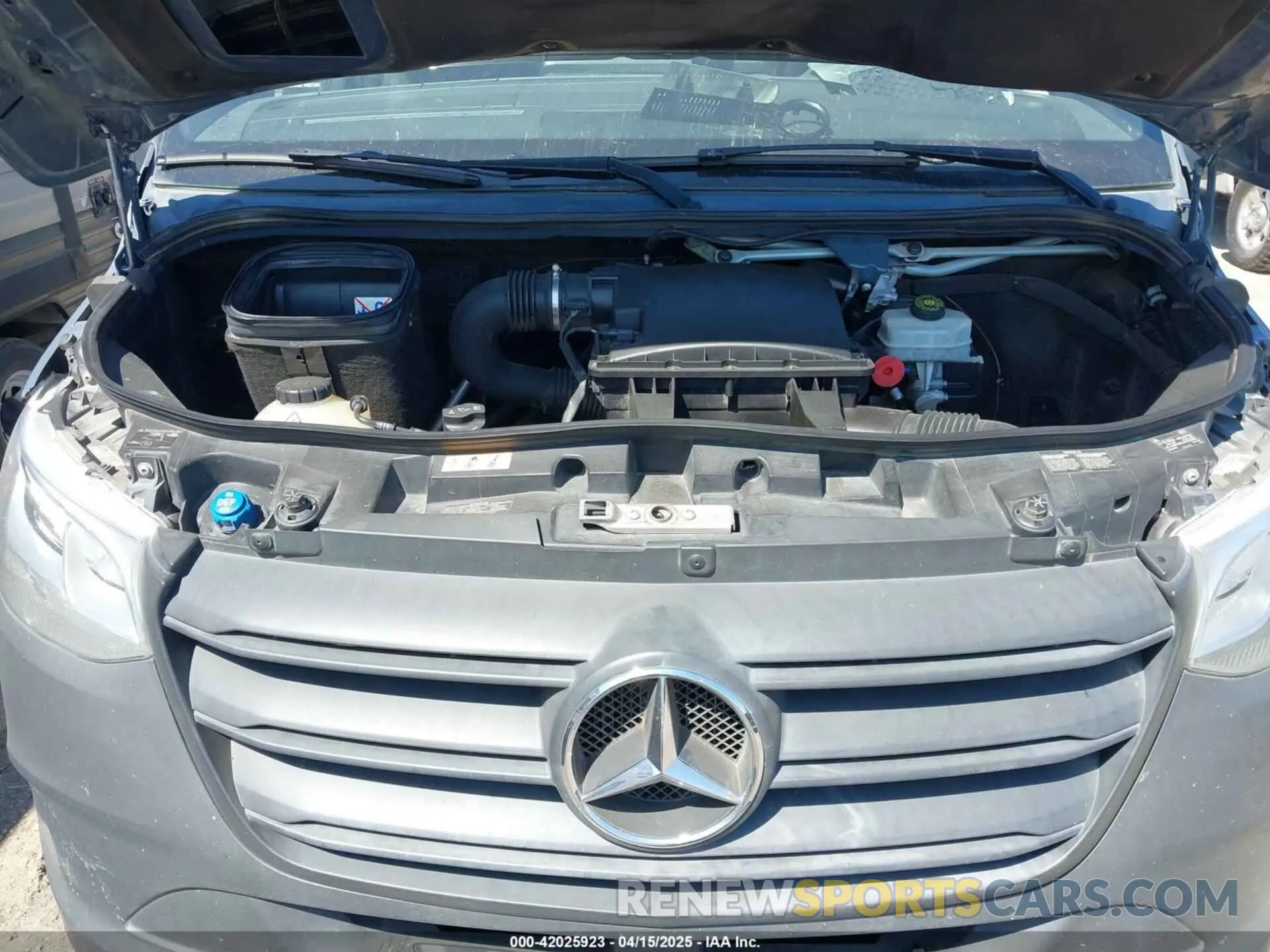 10 Photograph of a damaged car WD4PF0CD8KP042279 MERCEDES-BENZ SPRINTER 2500 2019