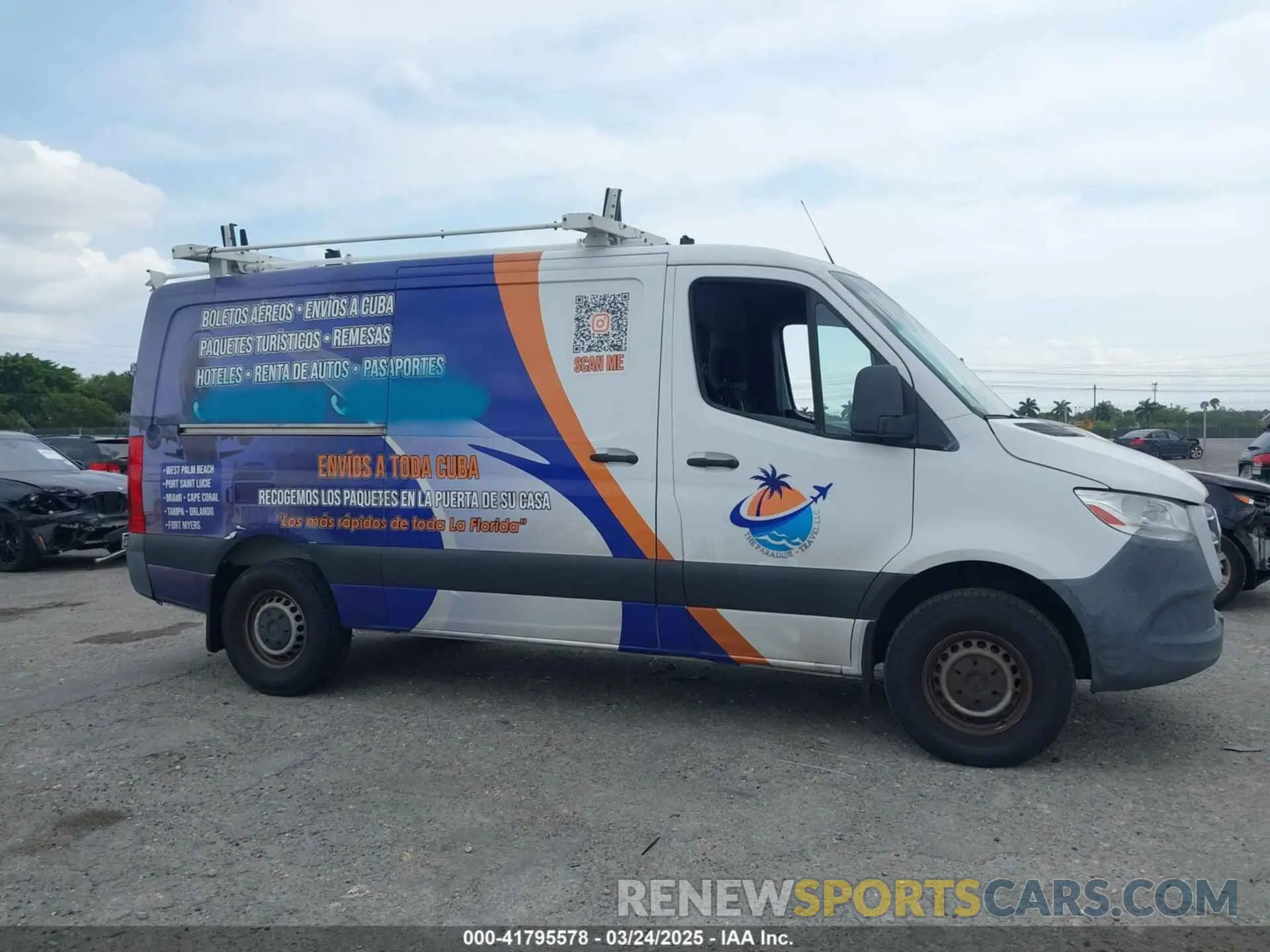13 Photograph of a damaged car WD4PF0CD8KT001089 MERCEDES-BENZ SPRINTER 2500 2019