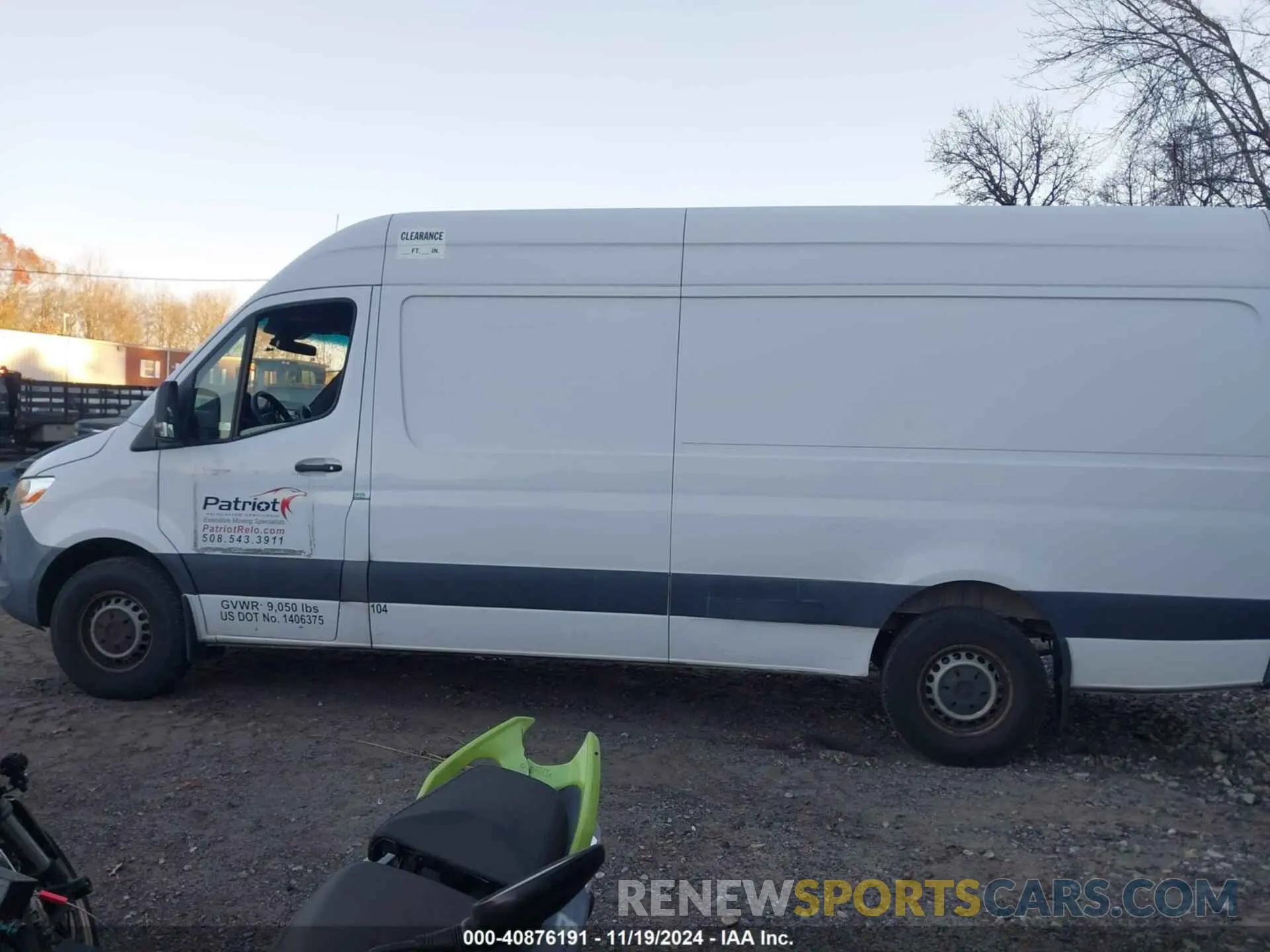 14 Photograph of a damaged car WD4PF1CD0KT011539 MERCEDES-BENZ SPRINTER 2500 2019