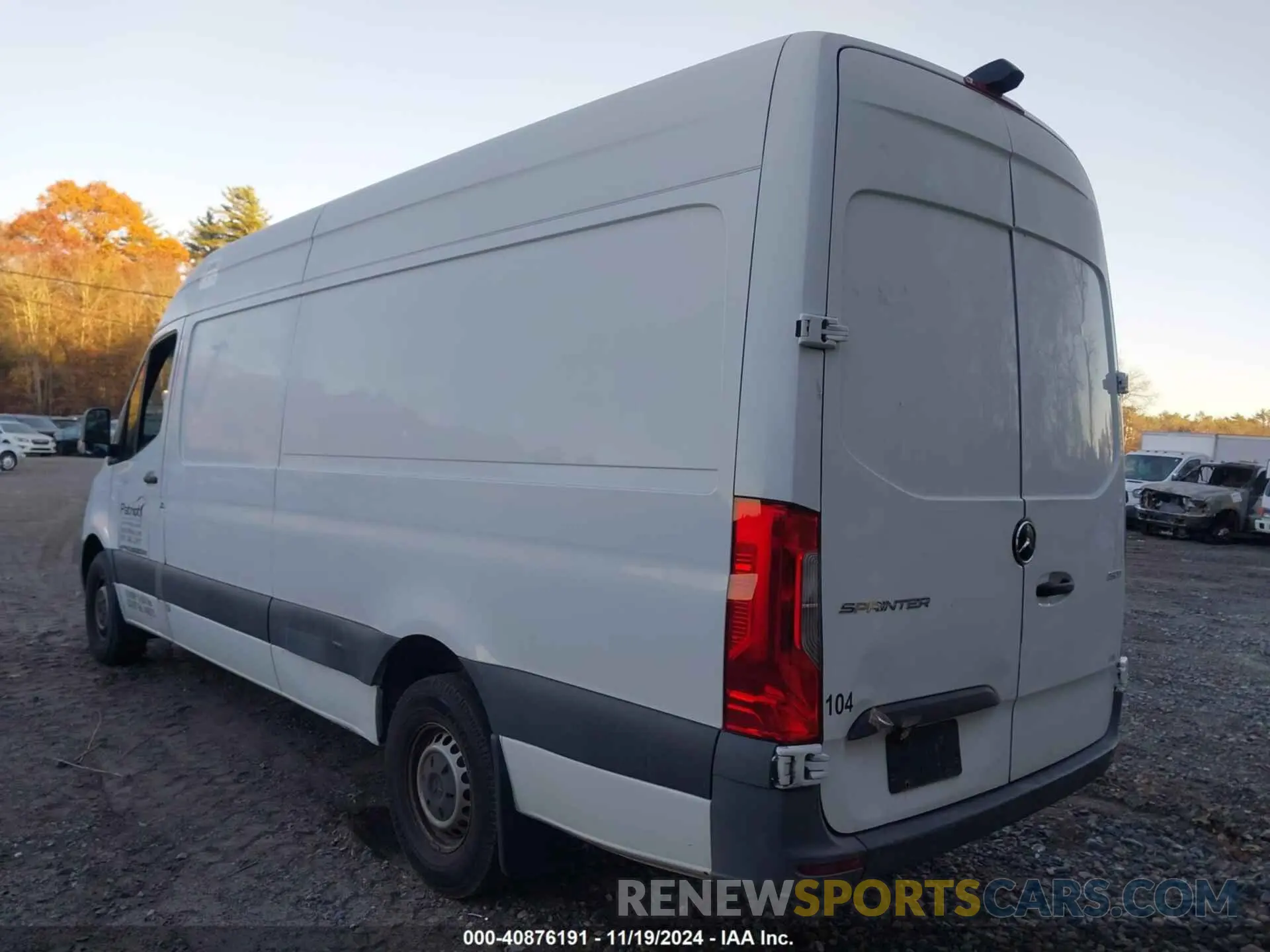 3 Photograph of a damaged car WD4PF1CD0KT011539 MERCEDES-BENZ SPRINTER 2500 2019