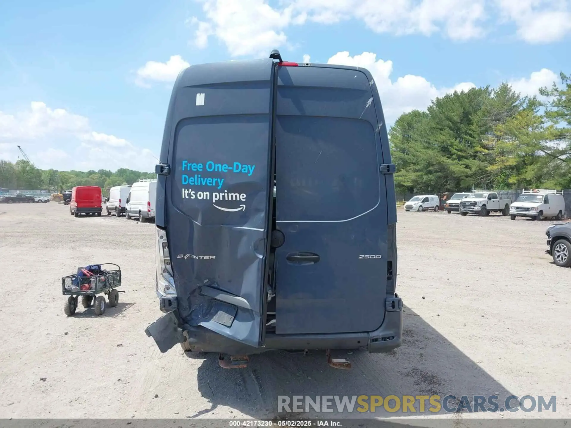 15 Photograph of a damaged car WD4PF1CD2KP141833 MERCEDES-BENZ SPRINTER 2500 2019