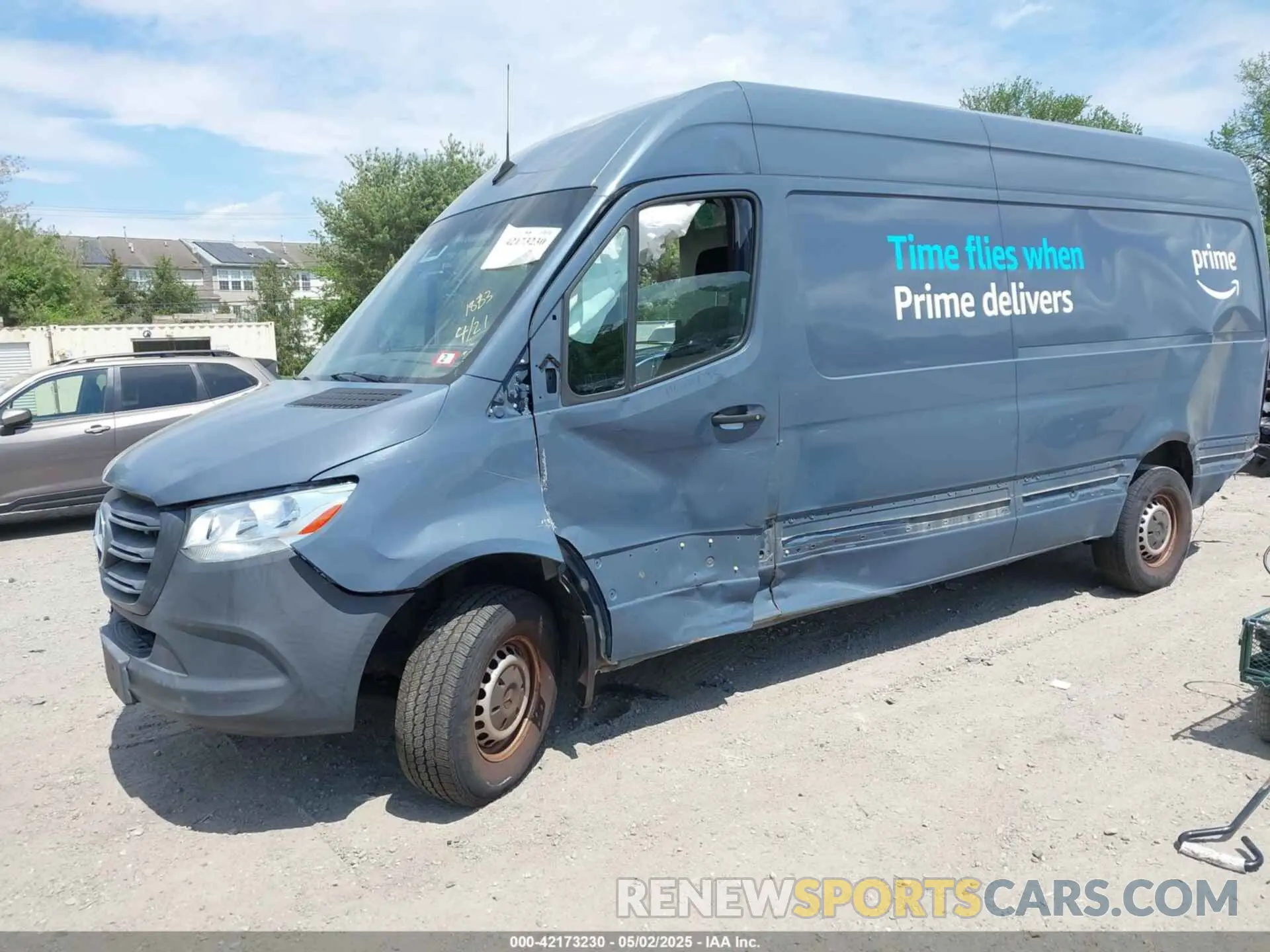 2 Photograph of a damaged car WD4PF1CD2KP141833 MERCEDES-BENZ SPRINTER 2500 2019
