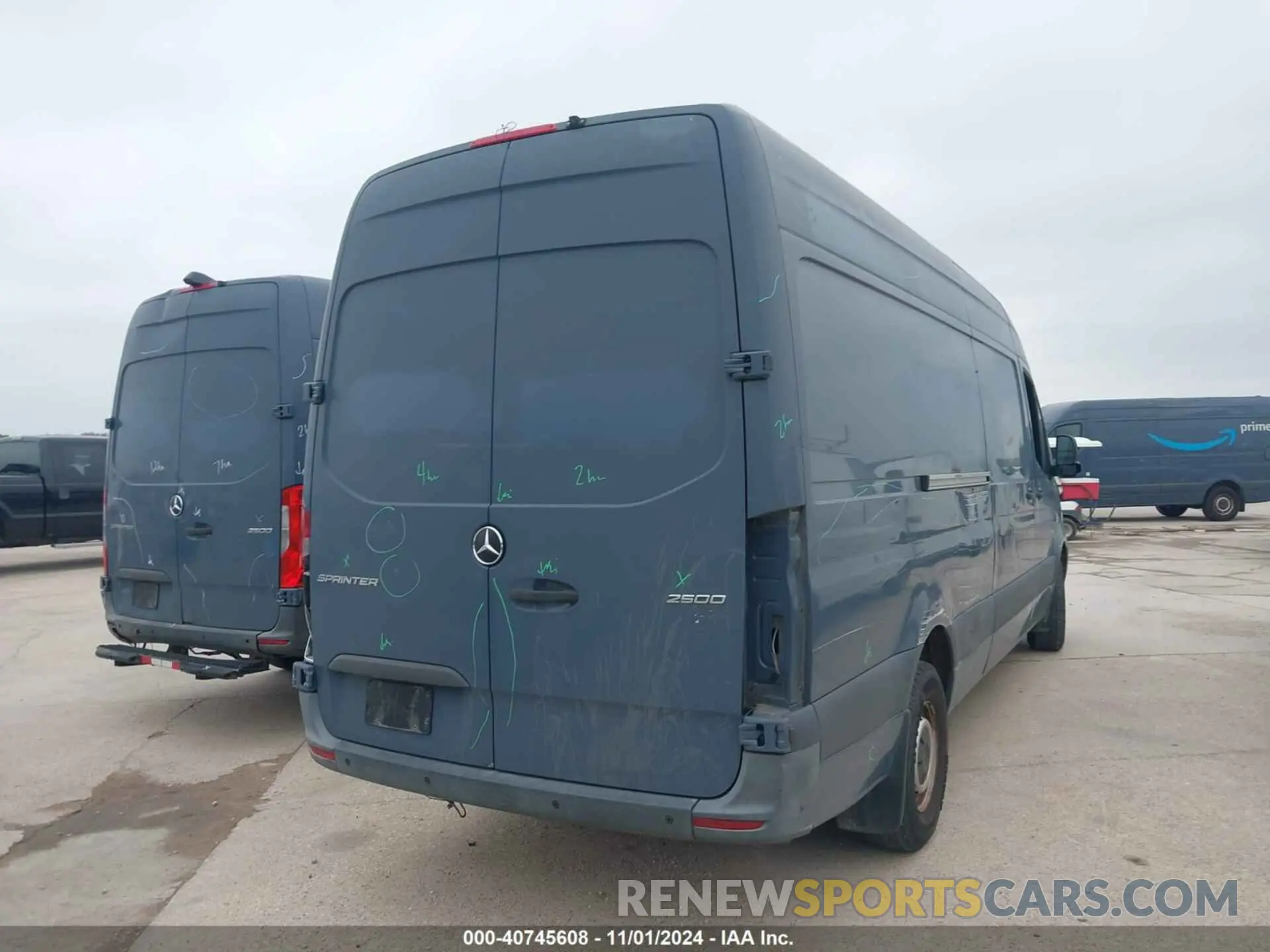 4 Photograph of a damaged car WD4PF1CD6KP131189 MERCEDES-BENZ SPRINTER 2500 2019