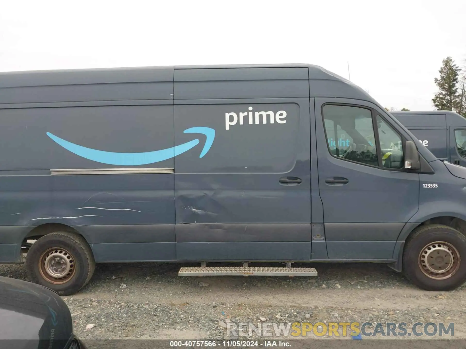 13 Photograph of a damaged car WD4PF1CD7KP131721 MERCEDES-BENZ SPRINTER 2500 2019