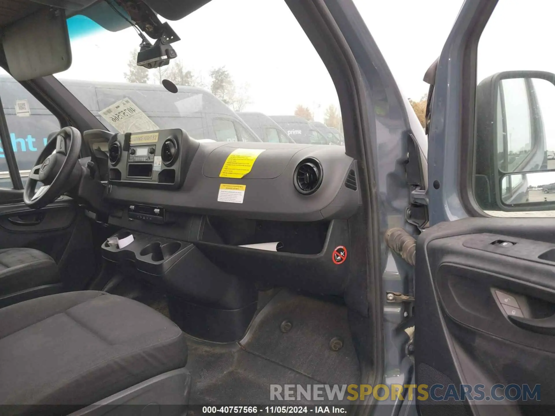 5 Photograph of a damaged car WD4PF1CD7KP131721 MERCEDES-BENZ SPRINTER 2500 2019