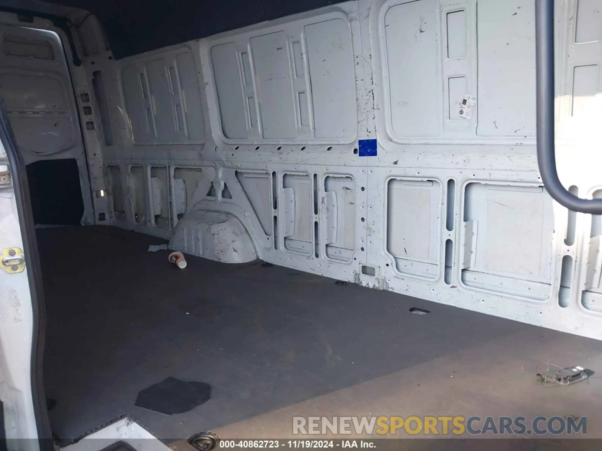 8 Photograph of a damaged car WD4PF1CD7KT008931 MERCEDES-BENZ SPRINTER 2500 2019