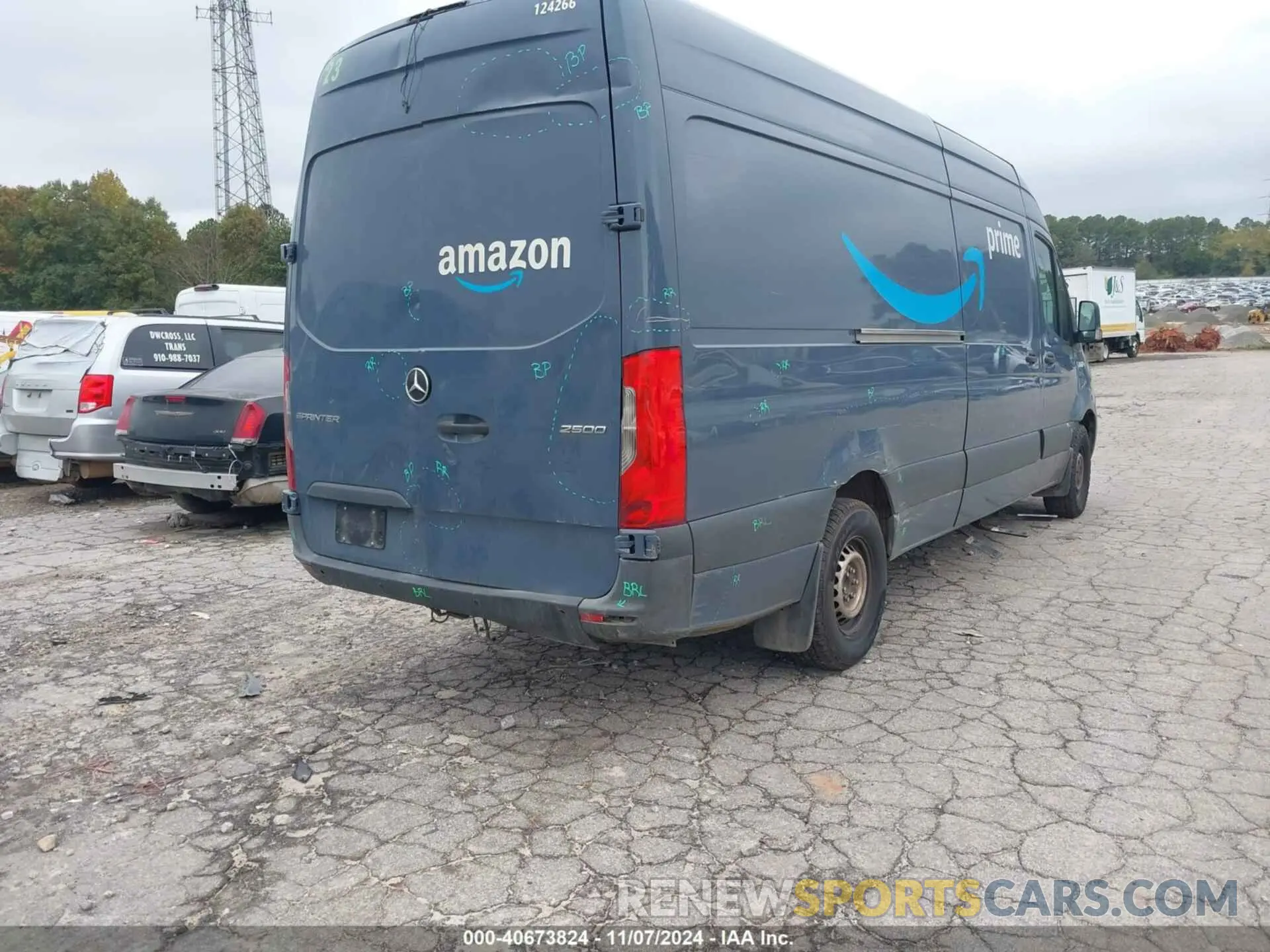 4 Photograph of a damaged car WD4PF1CD8KT006377 MERCEDES-BENZ SPRINTER 2500 2019
