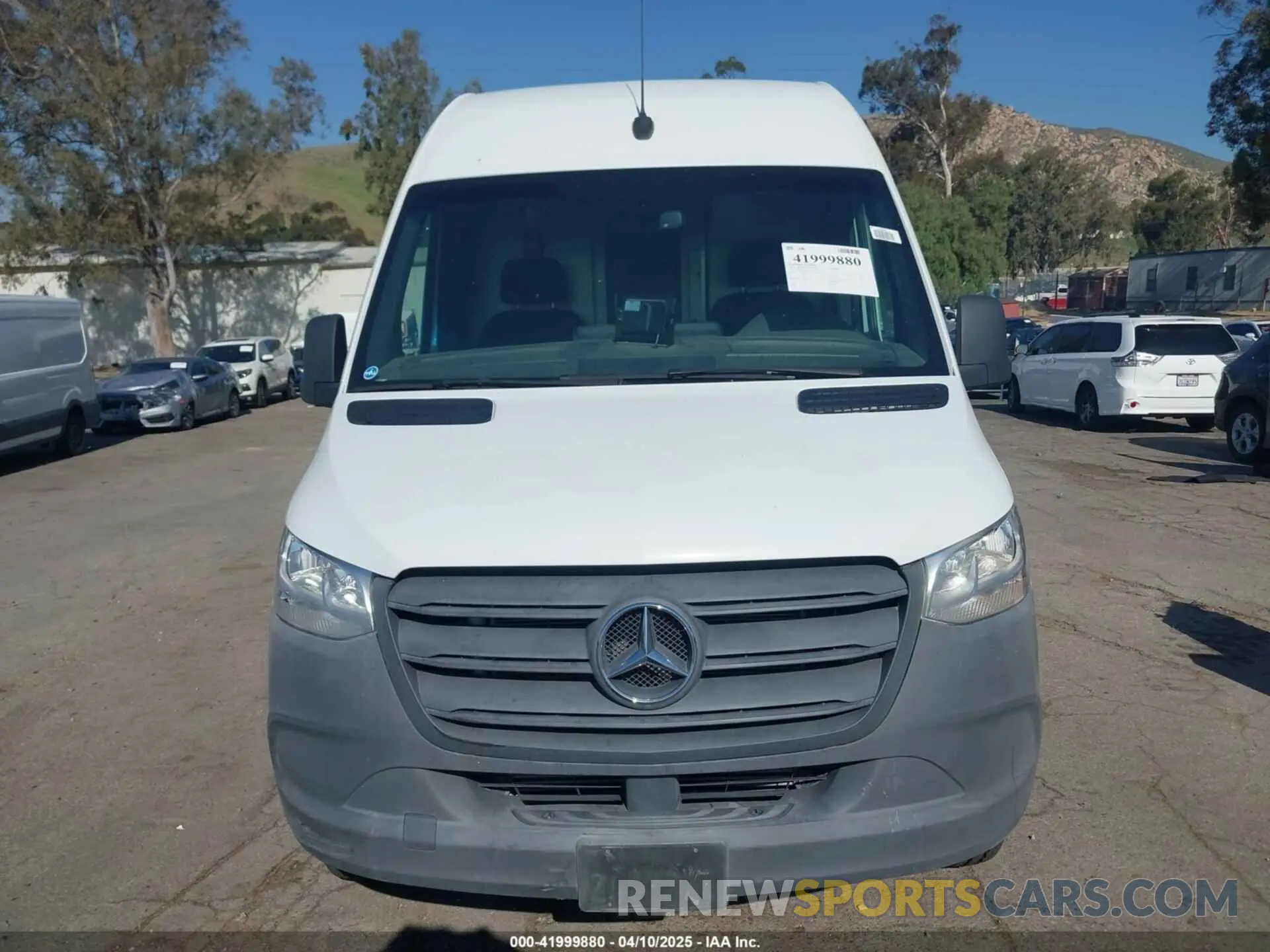 12 Photograph of a damaged car WD4PF1ED2KT013726 MERCEDES-BENZ SPRINTER 2500 2019