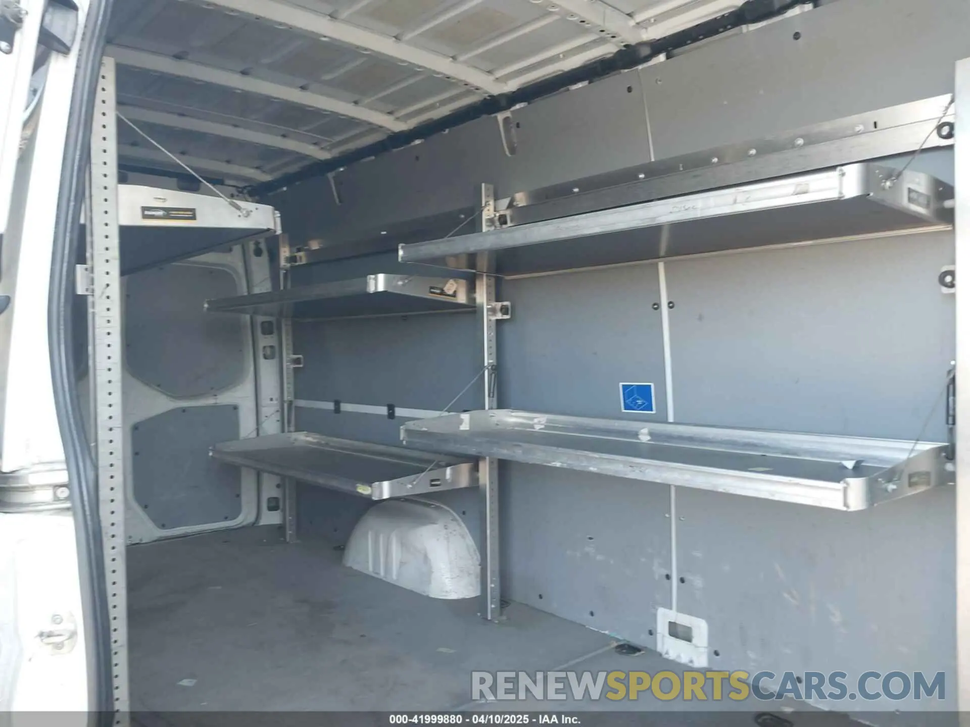 17 Photograph of a damaged car WD4PF1ED2KT013726 MERCEDES-BENZ SPRINTER 2500 2019