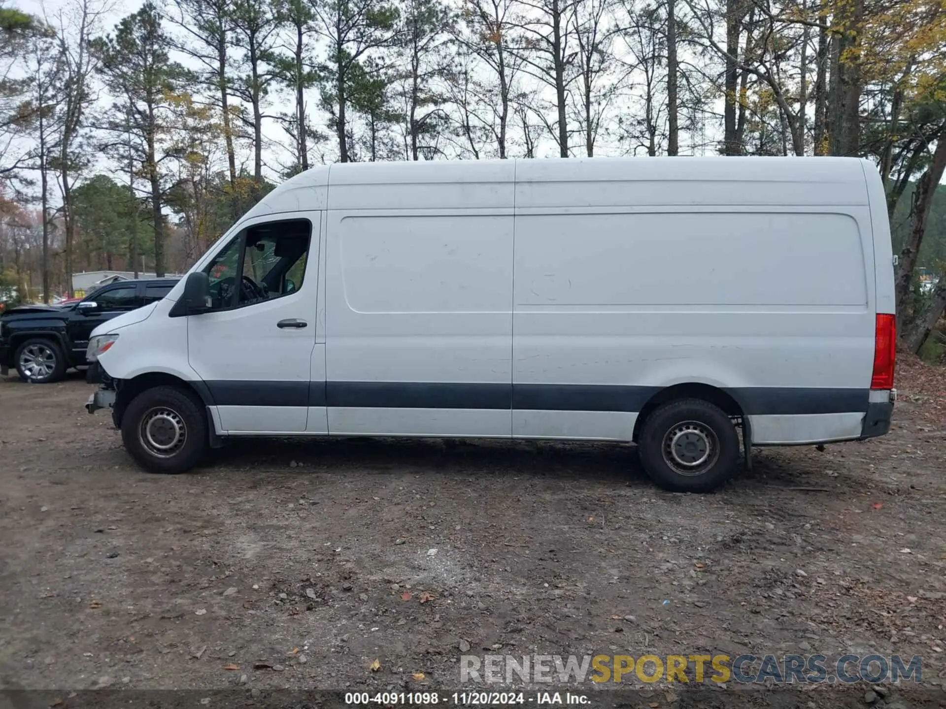 14 Photograph of a damaged car WD4PF1ED5KT010027 MERCEDES-BENZ SPRINTER 2500 2019