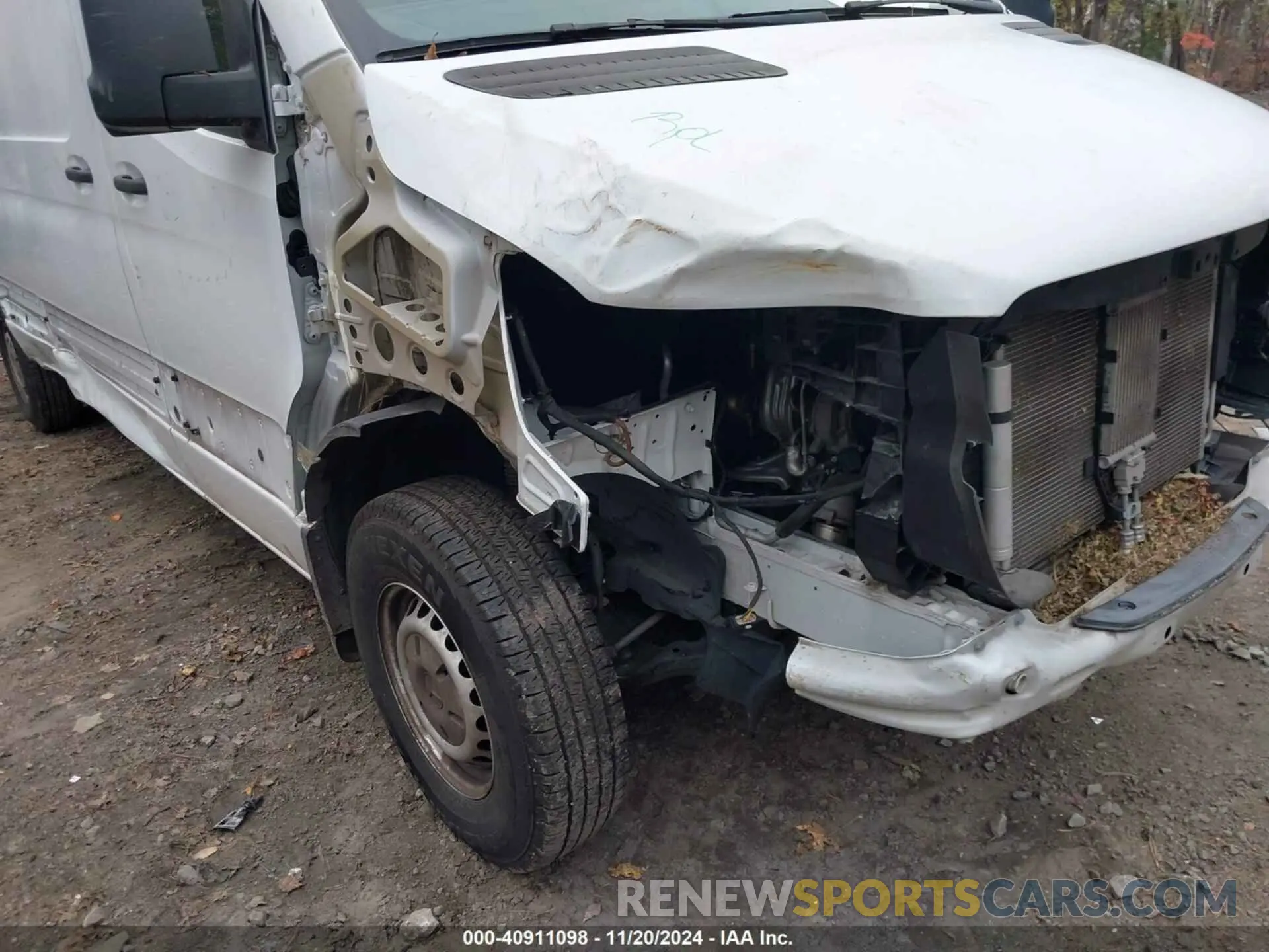 6 Photograph of a damaged car WD4PF1ED5KT010027 MERCEDES-BENZ SPRINTER 2500 2019