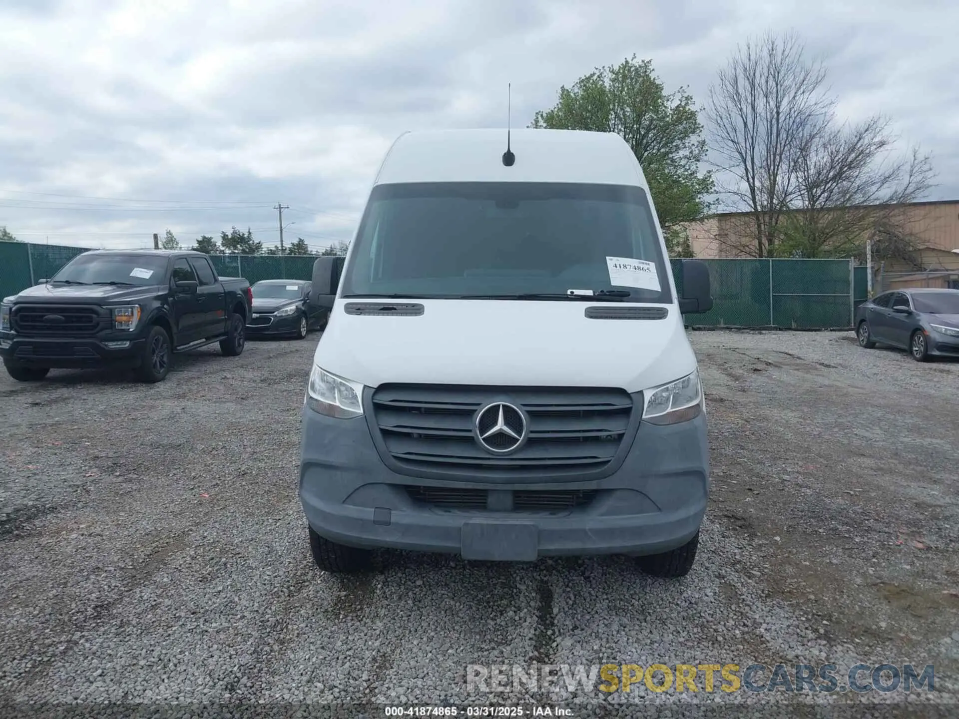 12 Photograph of a damaged car WD4PF1ED7KT008196 MERCEDES-BENZ SPRINTER 2500 2019
