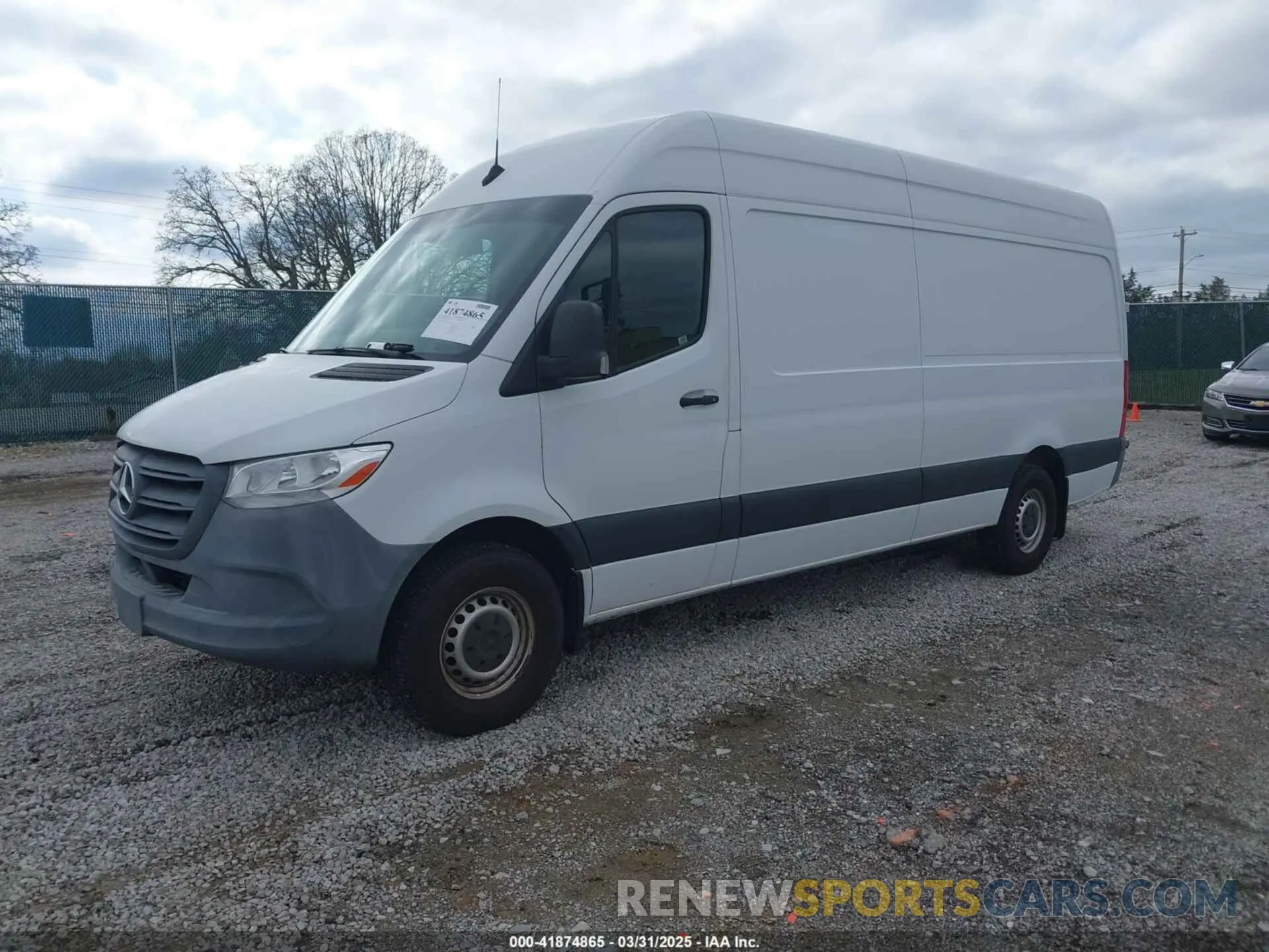 2 Photograph of a damaged car WD4PF1ED7KT008196 MERCEDES-BENZ SPRINTER 2500 2019
