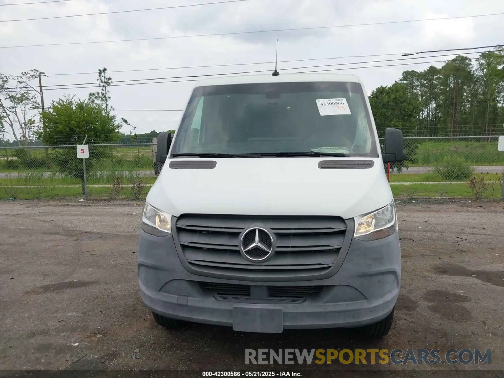 12 Photograph of a damaged car W1W40BHY0LT025205 MERCEDES-BENZ SPRINTER 2500 2020