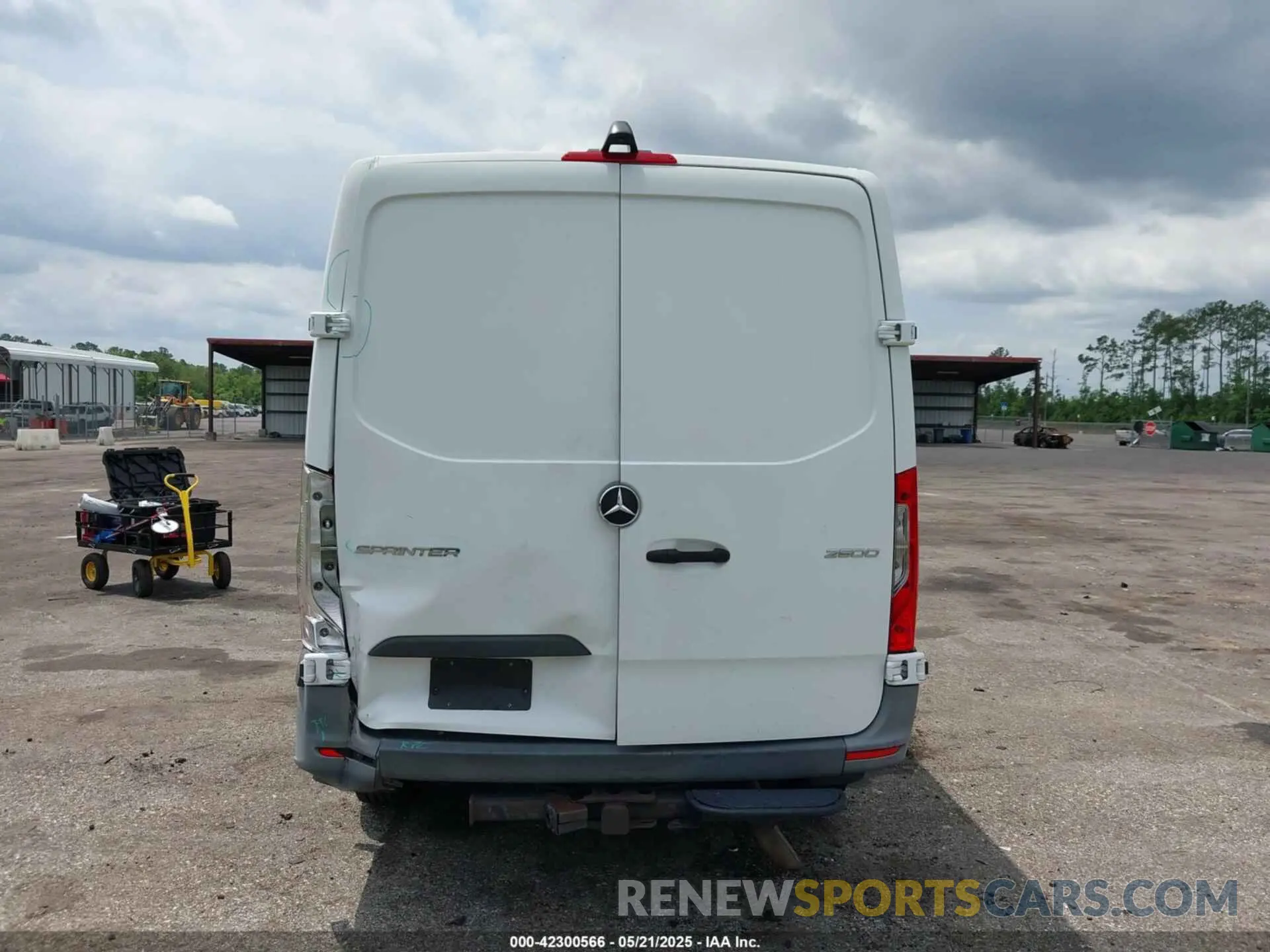 16 Photograph of a damaged car W1W40BHY0LT025205 MERCEDES-BENZ SPRINTER 2500 2020