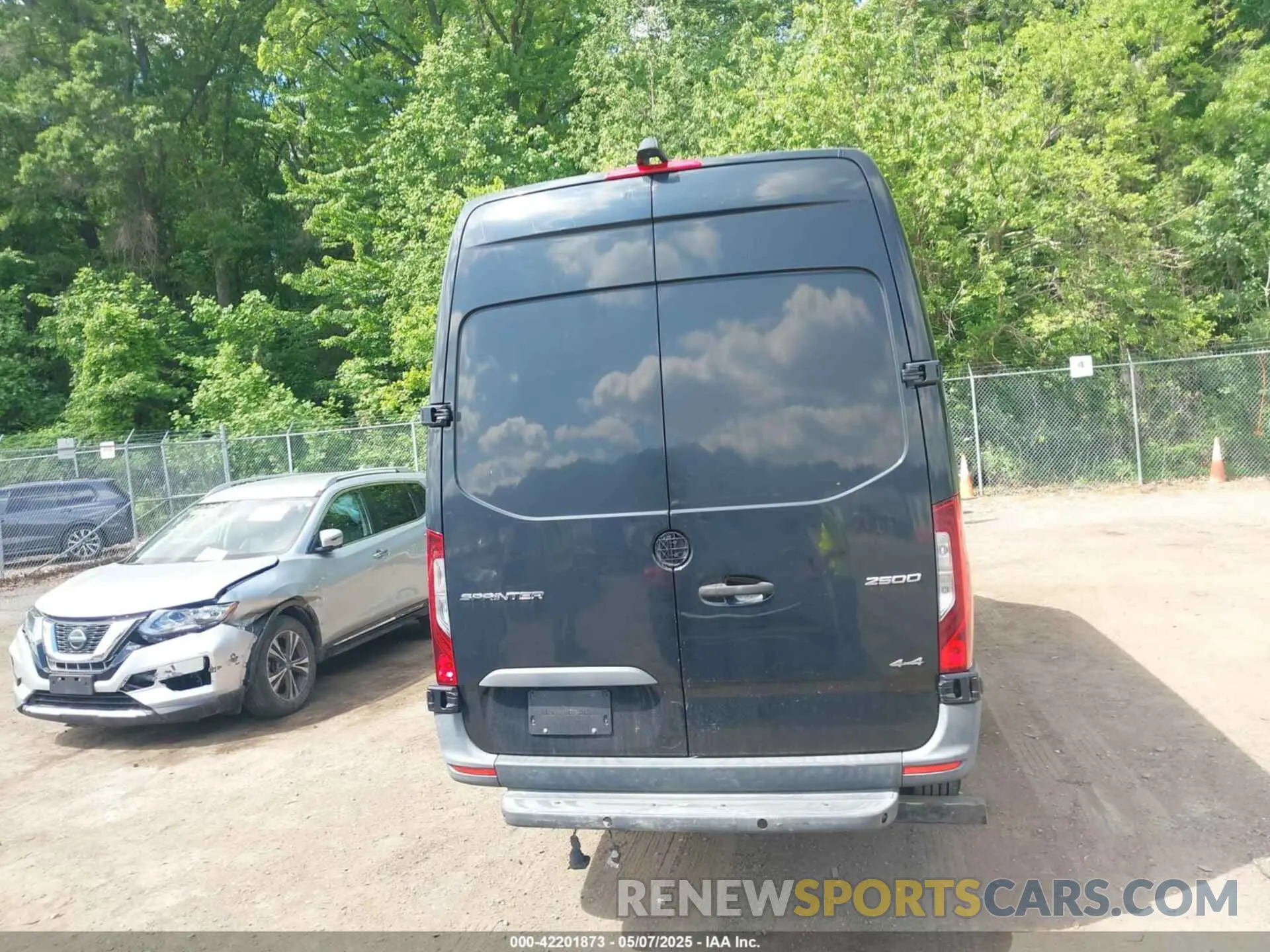 16 Photograph of a damaged car W1W4ECVY2LT022043 MERCEDES-BENZ SPRINTER 2500 2020