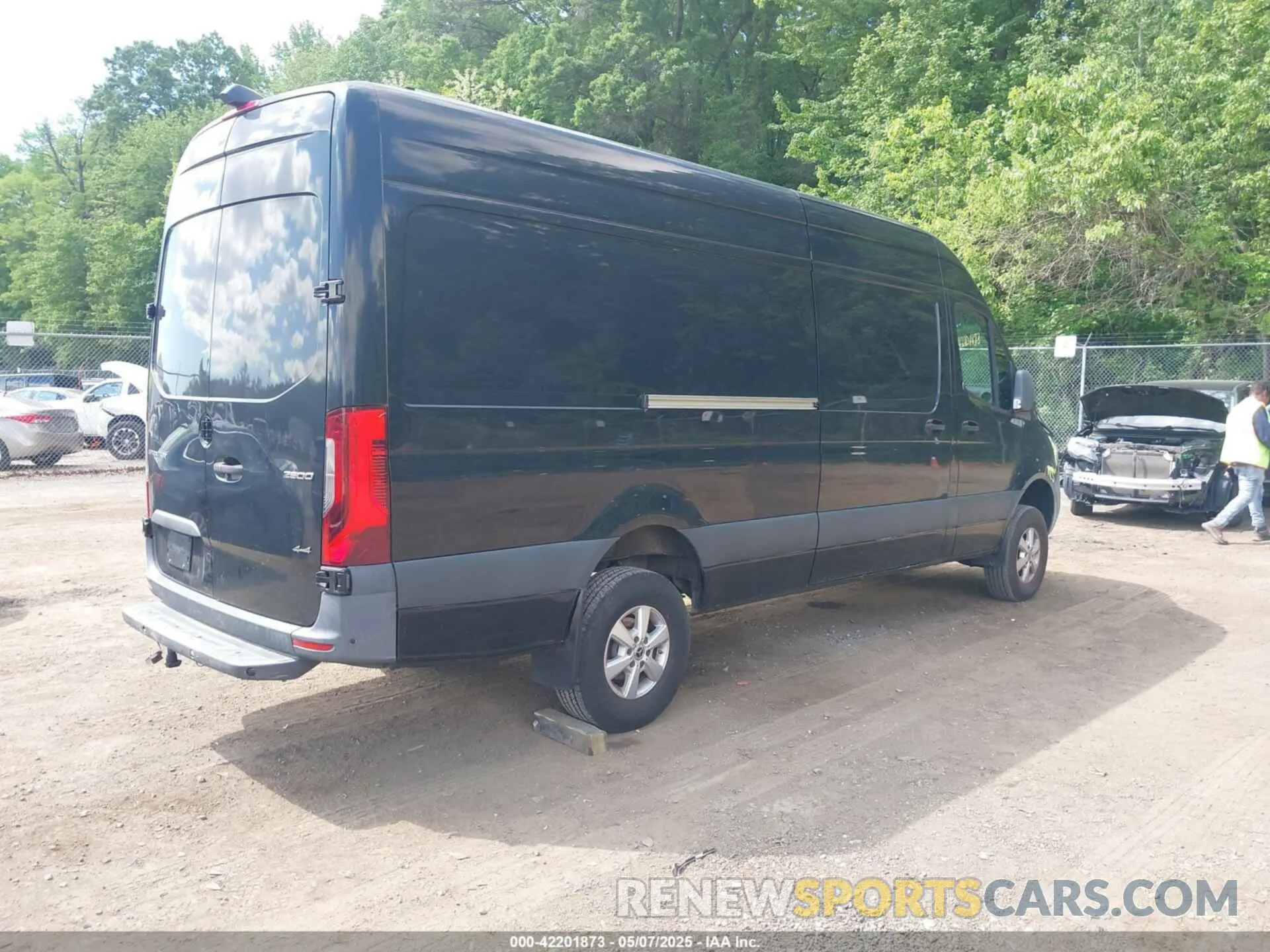 4 Photograph of a damaged car W1W4ECVY2LT022043 MERCEDES-BENZ SPRINTER 2500 2020