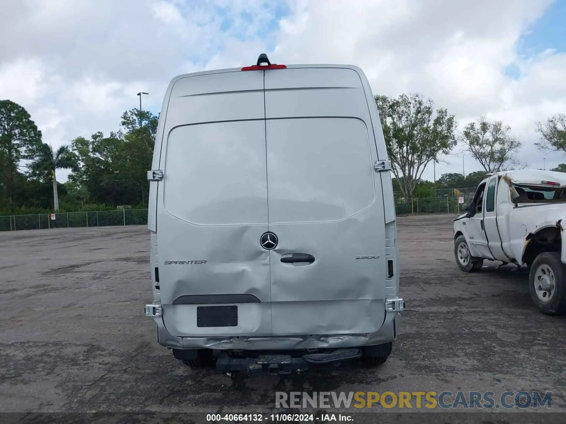 17 Photograph of a damaged car W1Y40BHY4LT025490 MERCEDES-BENZ SPRINTER 2500 2020