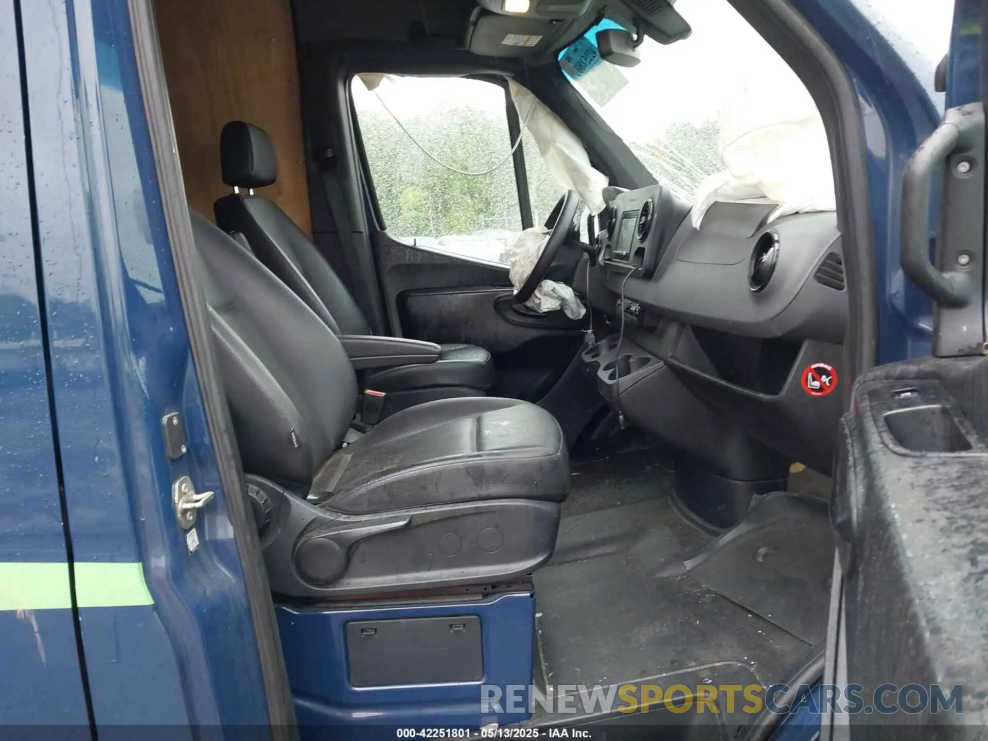 5 Photograph of a damaged car W1Y40BHYXLT032850 MERCEDES-BENZ SPRINTER 2500 2020