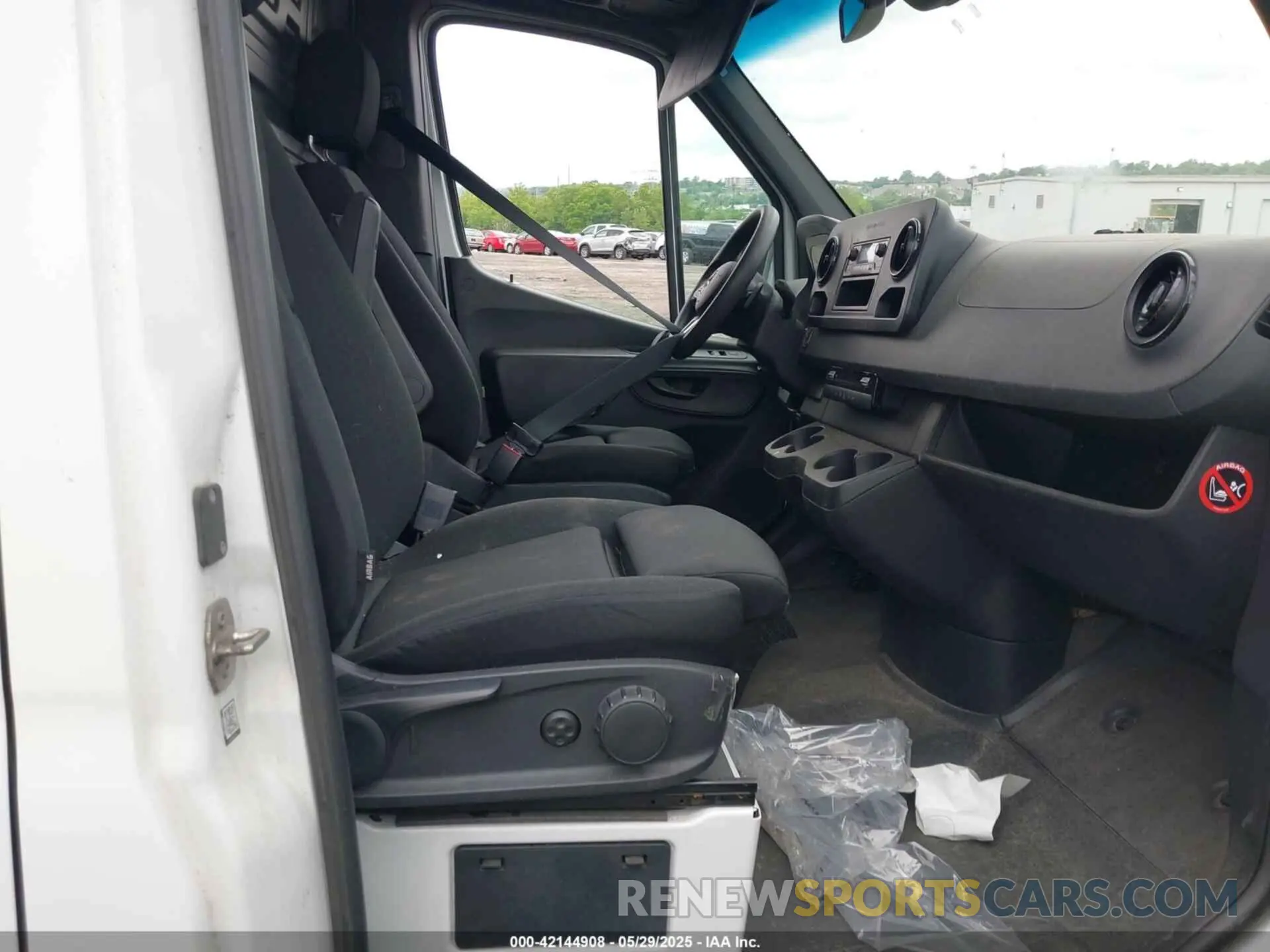 5 Photograph of a damaged car W1Y4ECHY8LT034376 MERCEDES-BENZ SPRINTER 2500 2020