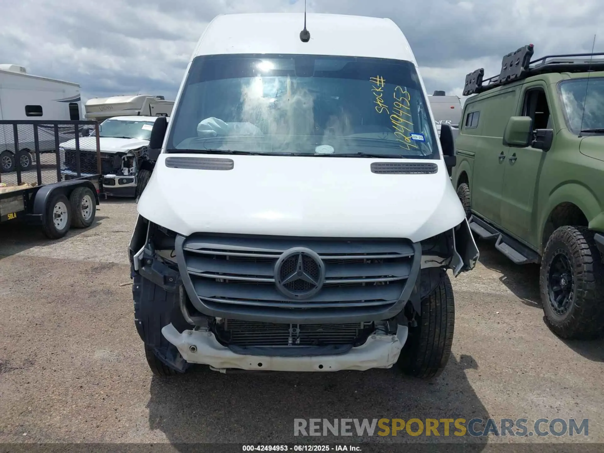 12 Photograph of a damaged car W1W40CHYXMT053469 MERCEDES-BENZ SPRINTER 2500 2021