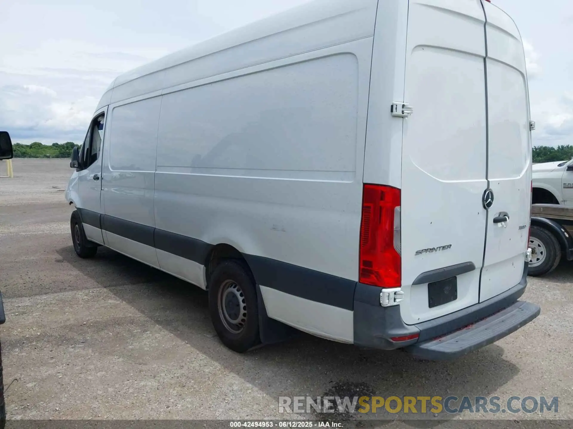 3 Photograph of a damaged car W1W40CHYXMT053469 MERCEDES-BENZ SPRINTER 2500 2021