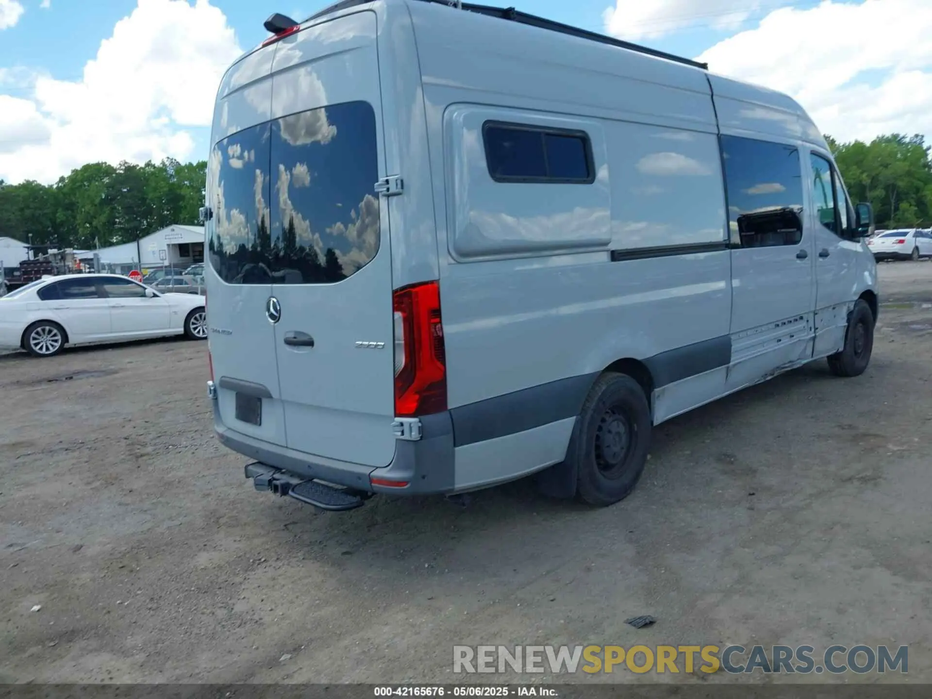 4 Photograph of a damaged car W1W4DCHY9MT048901 MERCEDES-BENZ SPRINTER 2500 2021