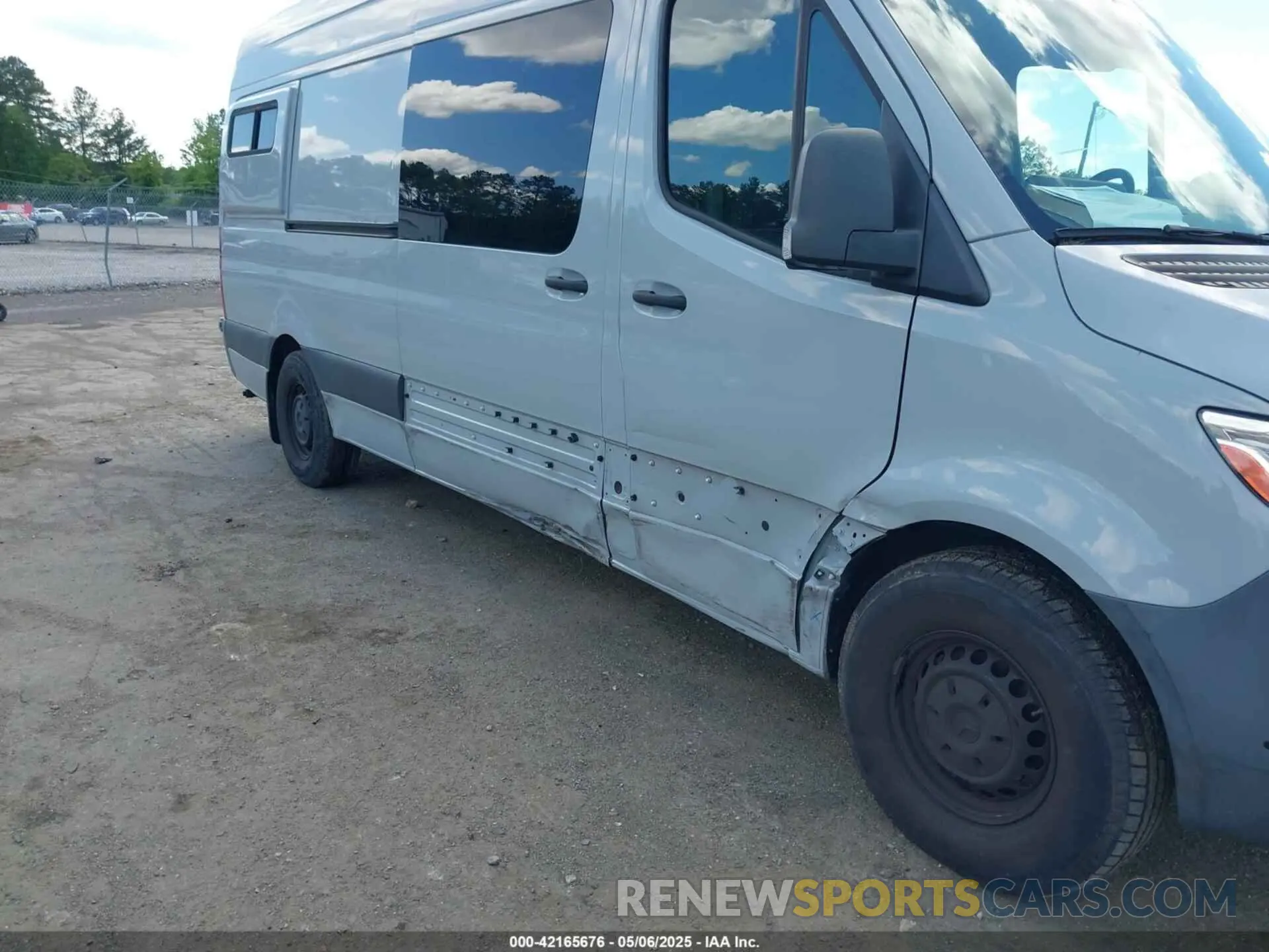 6 Photograph of a damaged car W1W4DCHY9MT048901 MERCEDES-BENZ SPRINTER 2500 2021