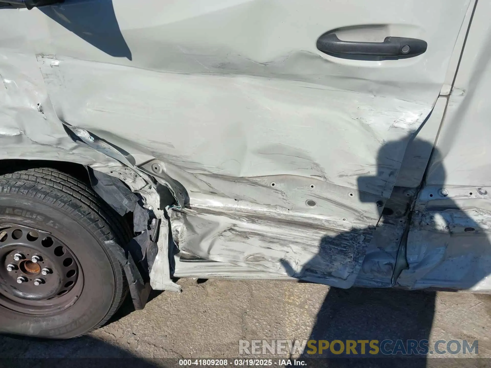 18 Photograph of a damaged car W1W4EBHY3MT080461 MERCEDES-BENZ SPRINTER 2500 2021