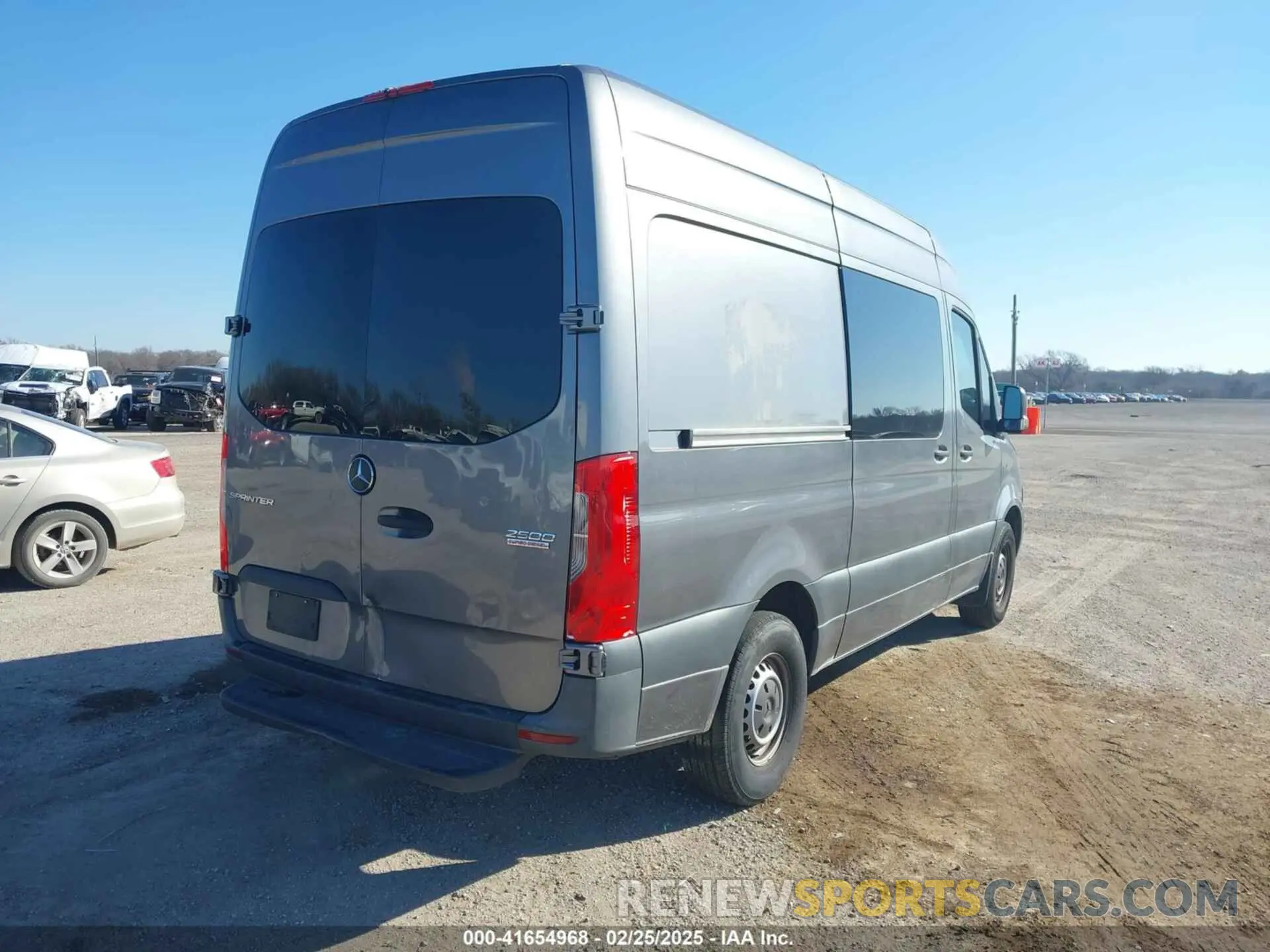 4 Photograph of a damaged car W1W4EBHY7MT057863 MERCEDES-BENZ SPRINTER 2500 2021