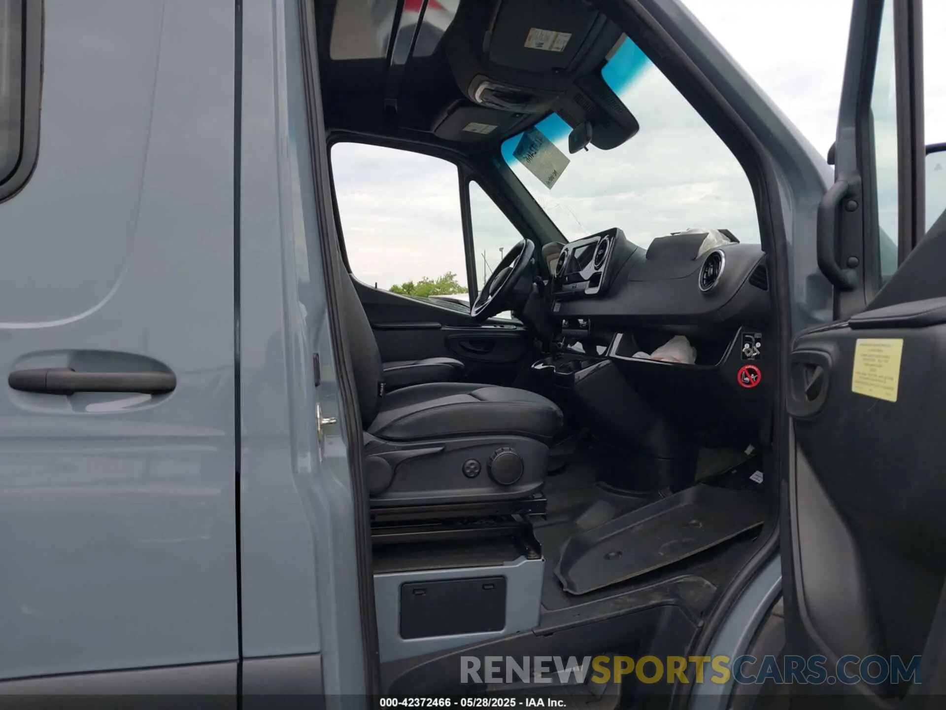 5 Photograph of a damaged car W1W4EBVY7MP424550 MERCEDES-BENZ SPRINTER 2500 2021